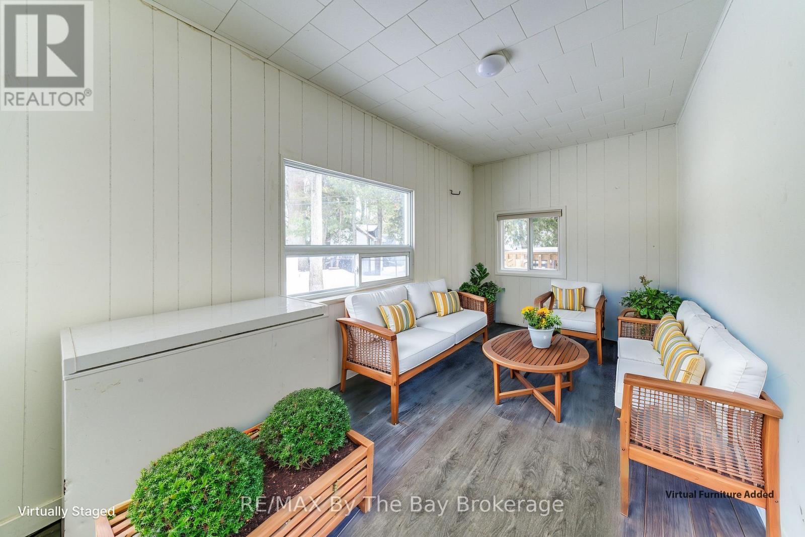 50 Georgian Glen Drive, Wasaga Beach, Ontario  L9Z 1K7 - Photo 3 - S12485097