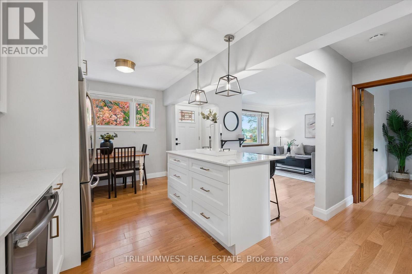 131 Roger Street, Waterloo, Ontario  N2J 1A7 - Photo 15 - X12485060