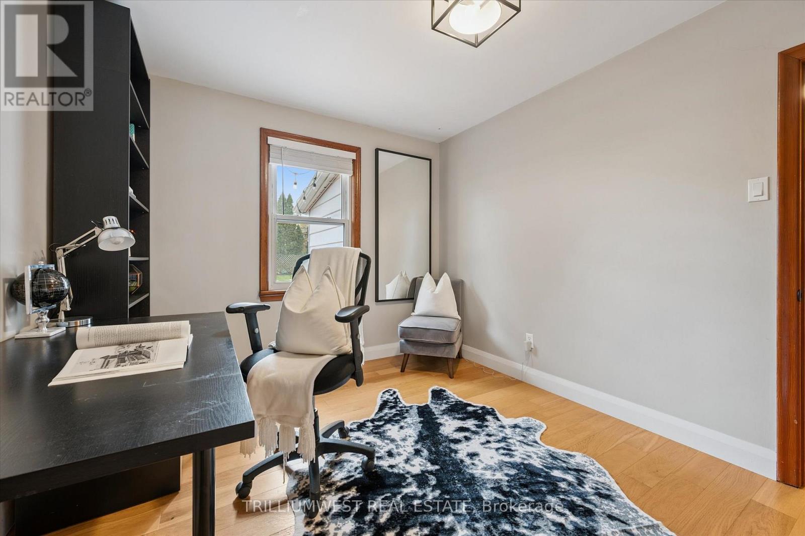 131 Roger Street, Waterloo, Ontario  N2J 1A7 - Photo 17 - X12485060