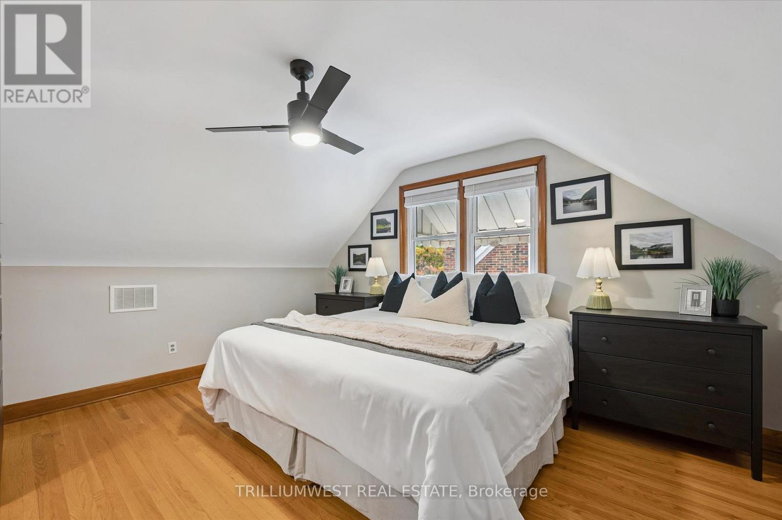 131 Roger Street, Waterloo, Ontario  N2J 1A7 - Photo 24 - X12485060