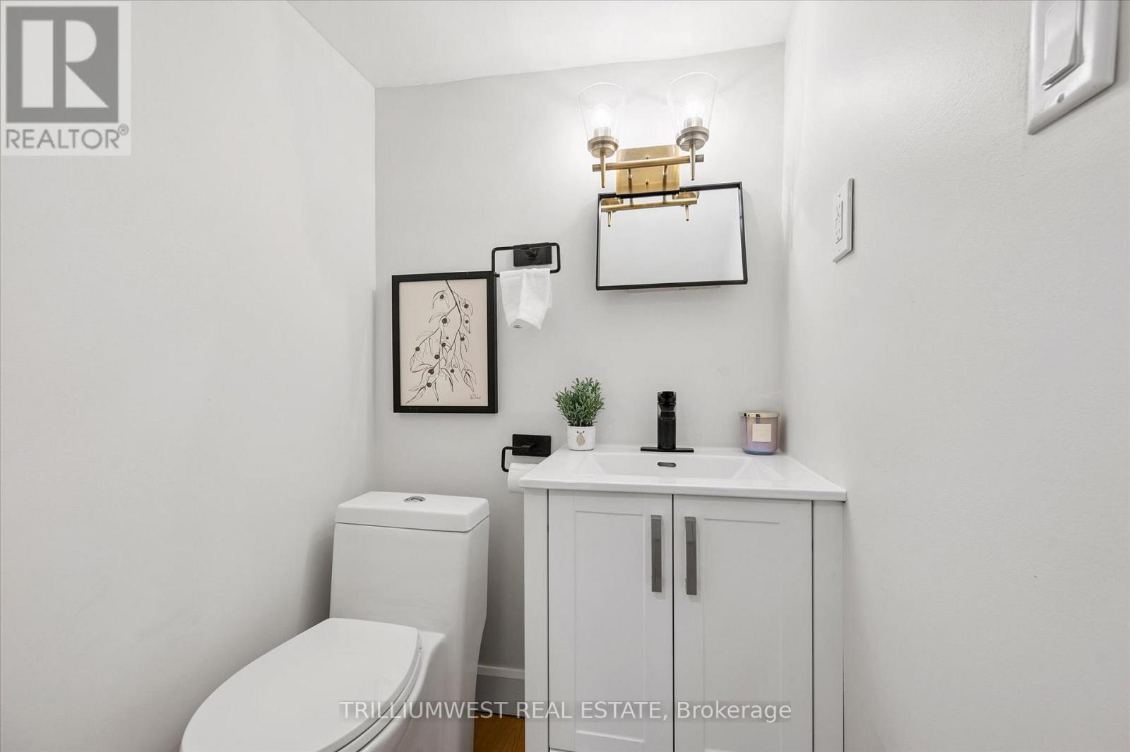 131 Roger Street, Waterloo, Ontario  N2J 1A7 - Photo 28 - X12485060