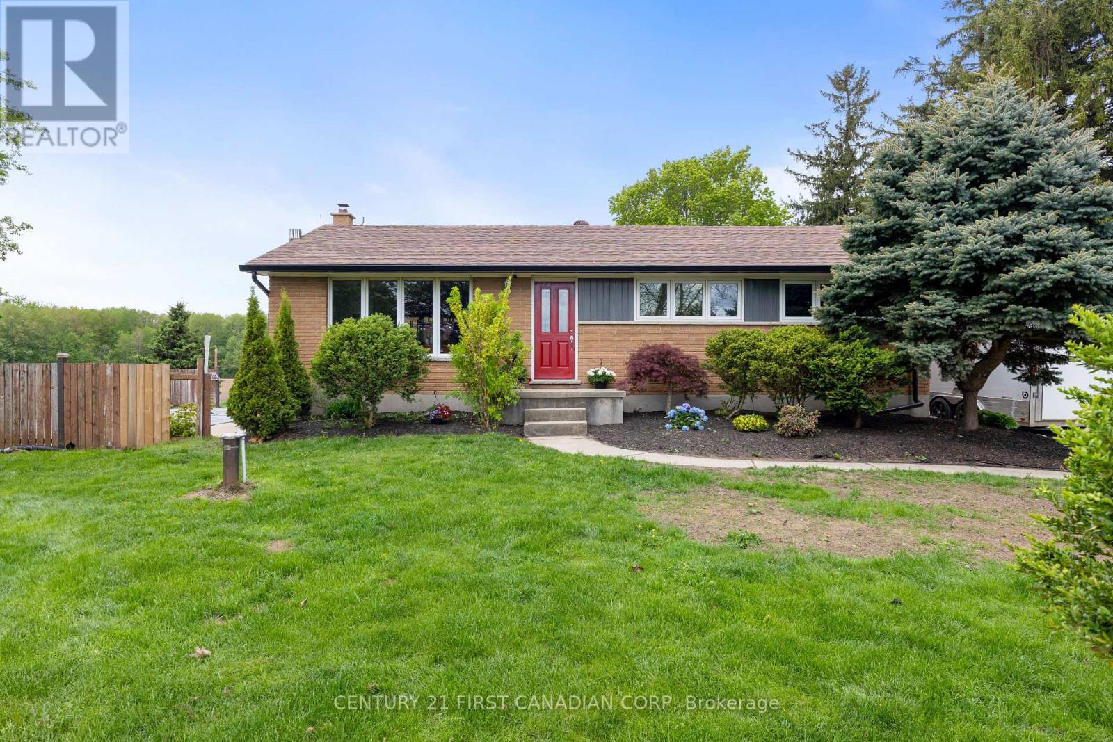 5270 Trafalgar Street, Thames Centre, Ontario  N0L 1G4 - Photo 2 - X12485066