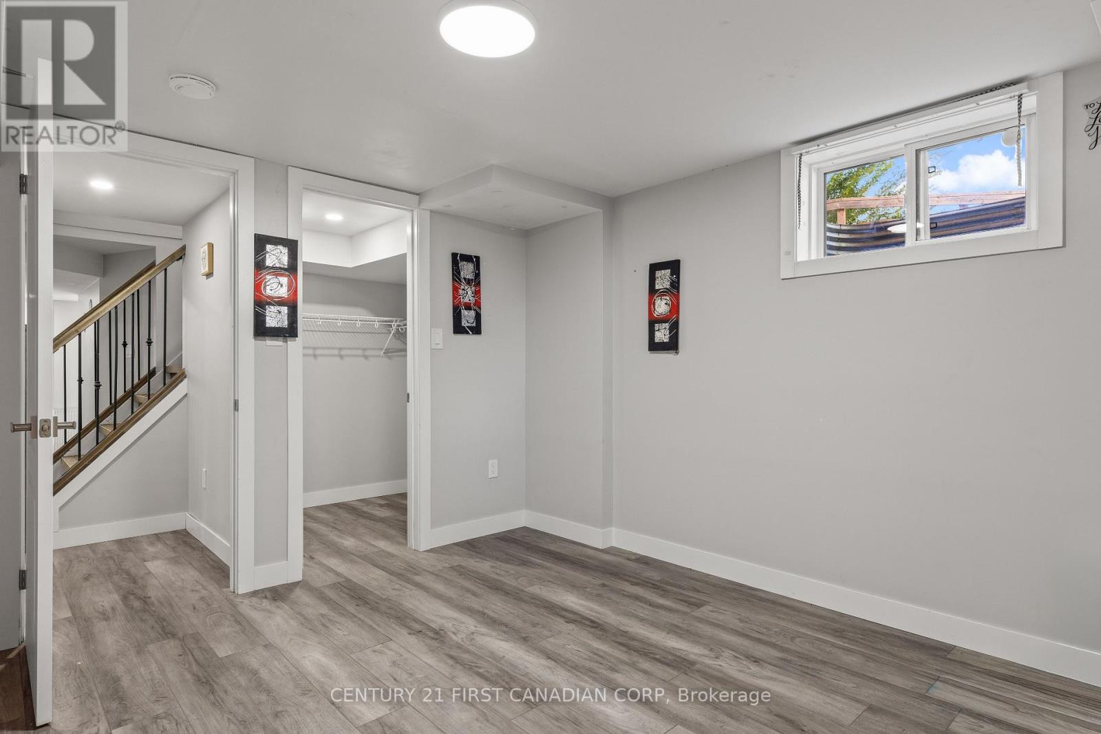 5270 Trafalgar Street, Thames Centre, Ontario  N0L 1G4 - Photo 26 - X12485066