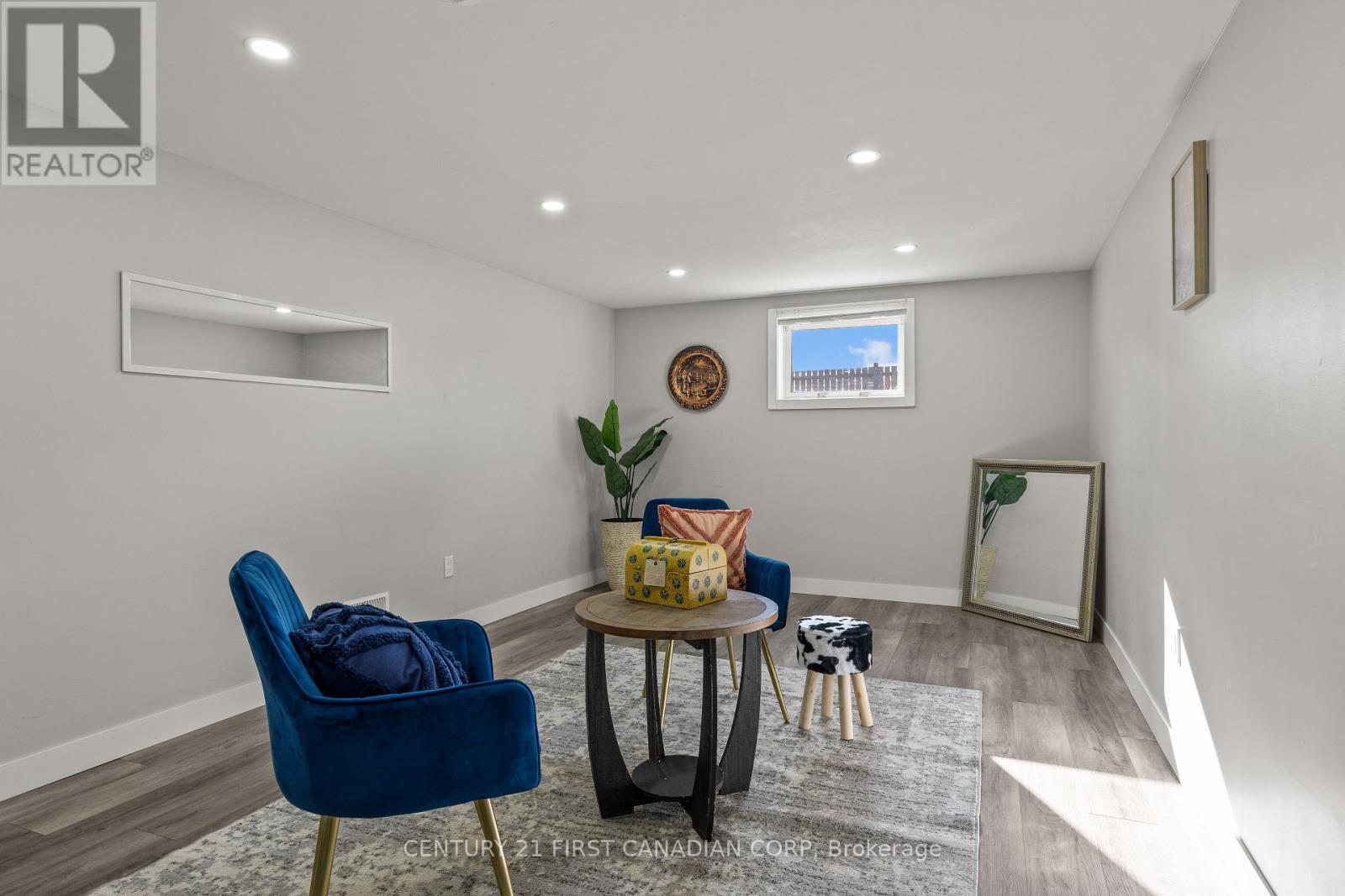 5270 Trafalgar Street, Thames Centre, Ontario  N0L 1G4 - Photo 29 - X12485066