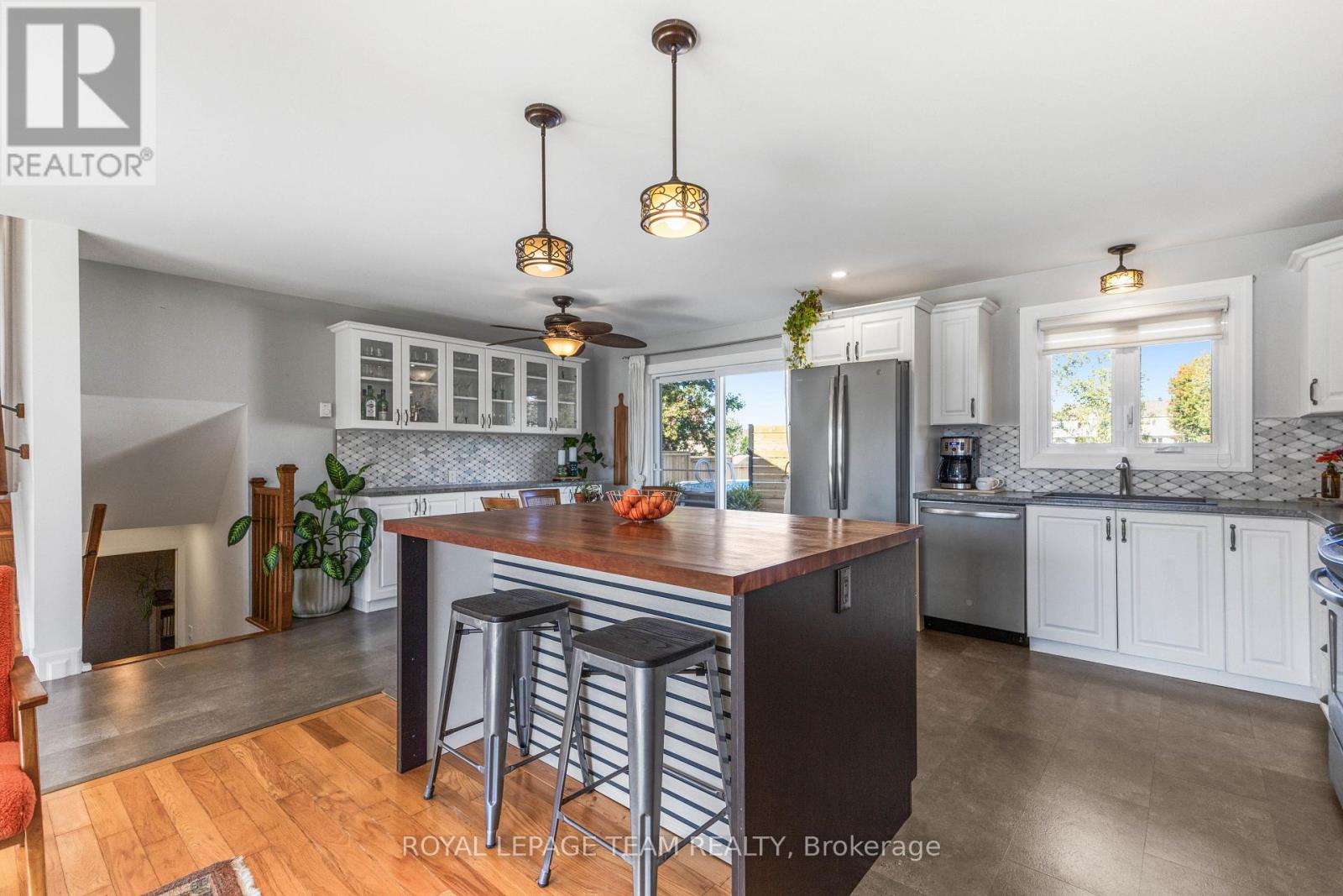 1965 Patricia Street, Clarence-Rockland, Ontario  K4K 1B2 - Photo 13 - X12485063