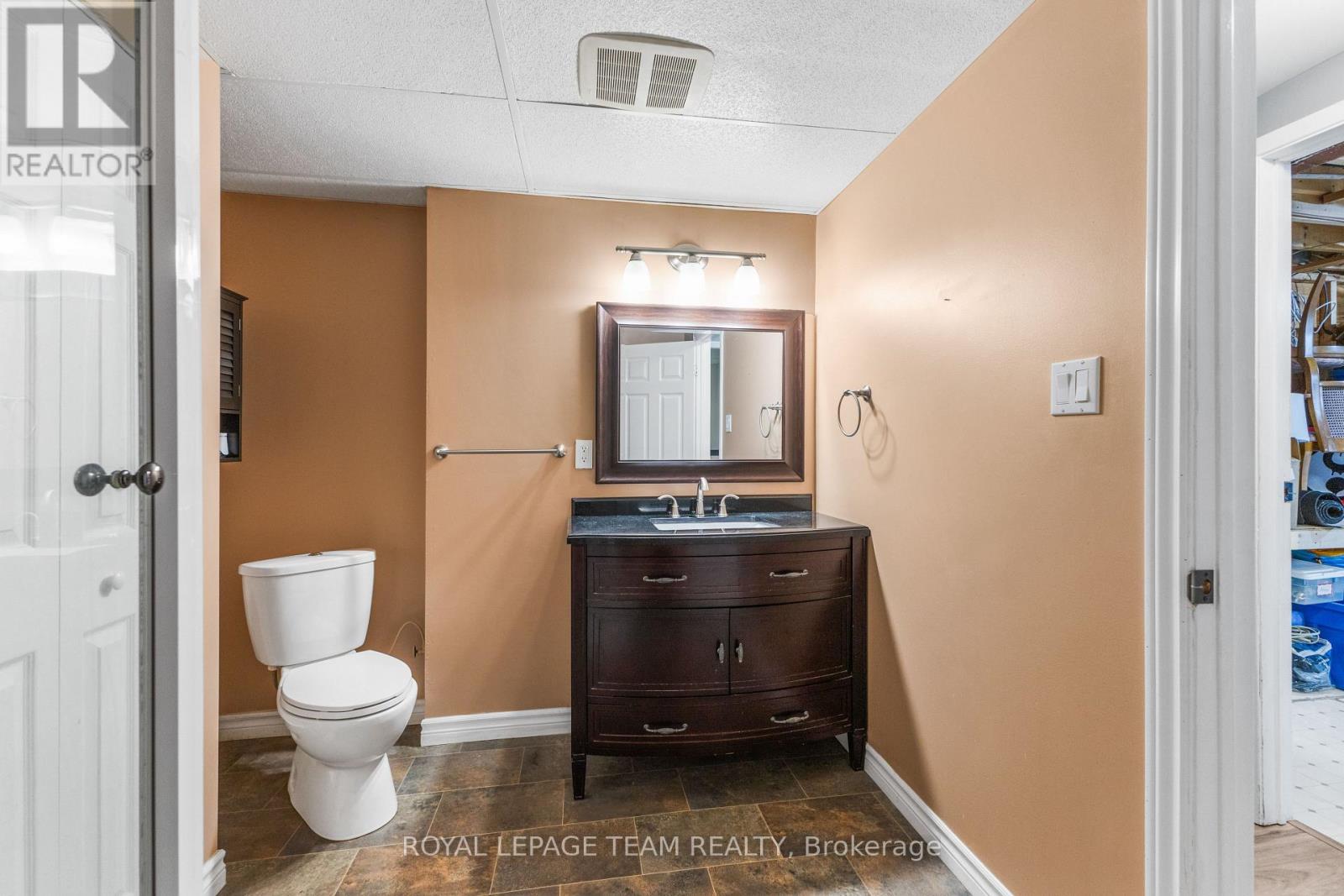 1965 Patricia Street, Clarence-Rockland, Ontario  K4K 1B2 - Photo 31 - X12485063