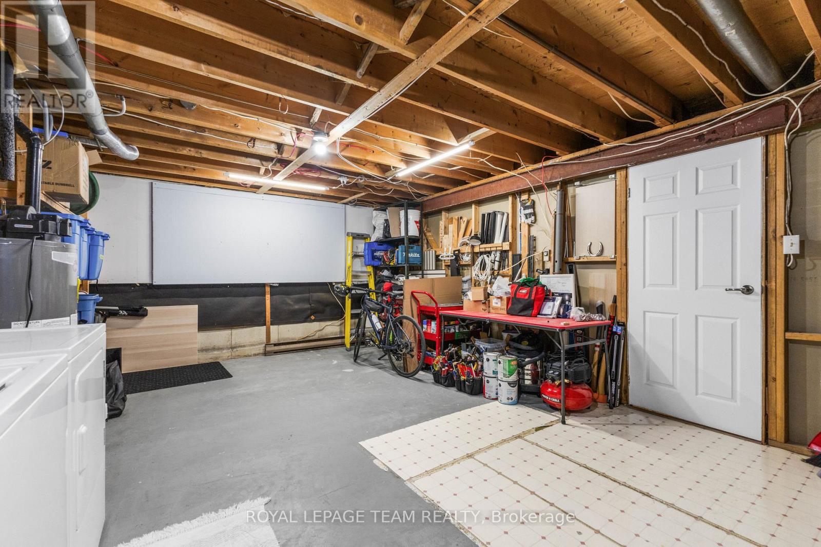 1965 Patricia Street, Clarence-Rockland, Ontario  K4K 1B2 - Photo 32 - X12485063