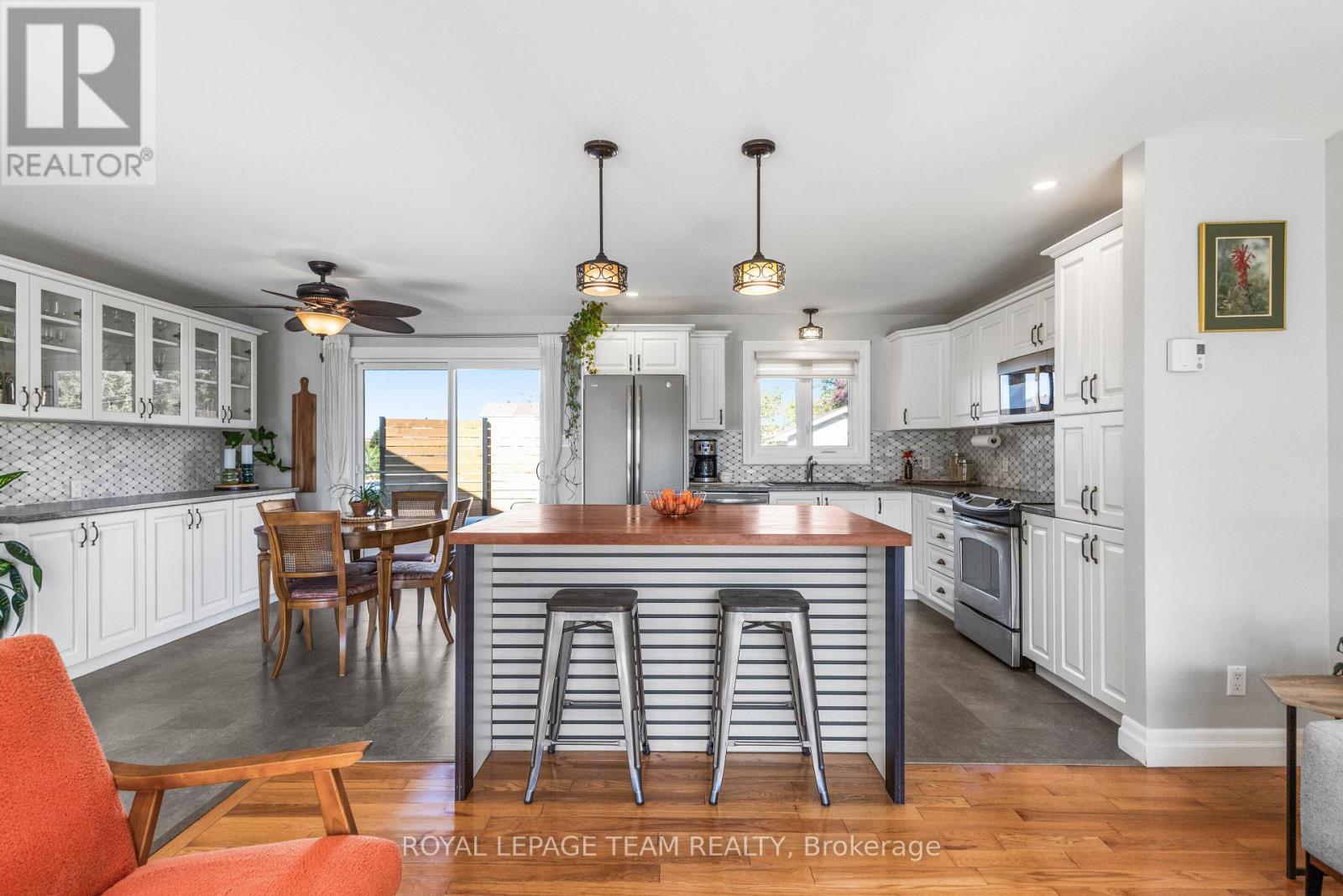 1965 Patricia Street, Clarence-Rockland, Ontario  K4K 1B2 - Photo 4 - X12485063