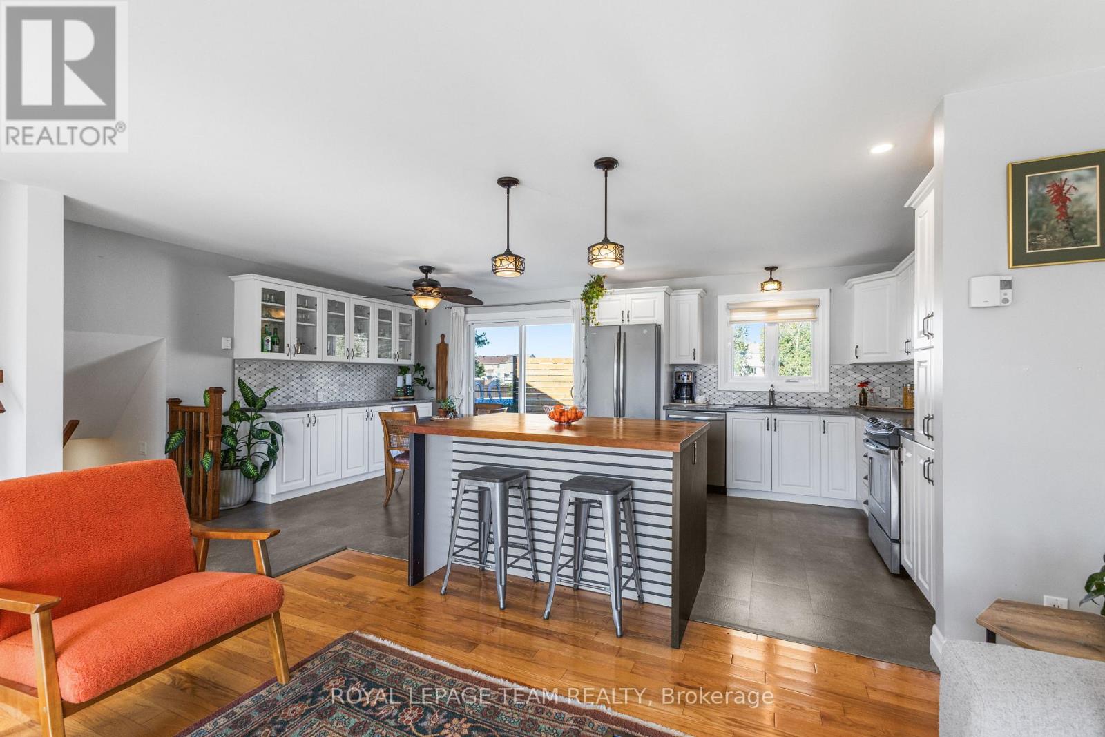 1965 Patricia Street, Clarence-Rockland, Ontario  K4K 1B2 - Photo 8 - X12485063