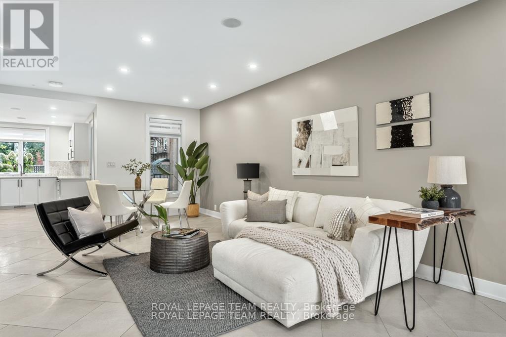 16 First Avenue, Ottawa, Ontario  K1S 2G2 - Photo 3 - X12485070