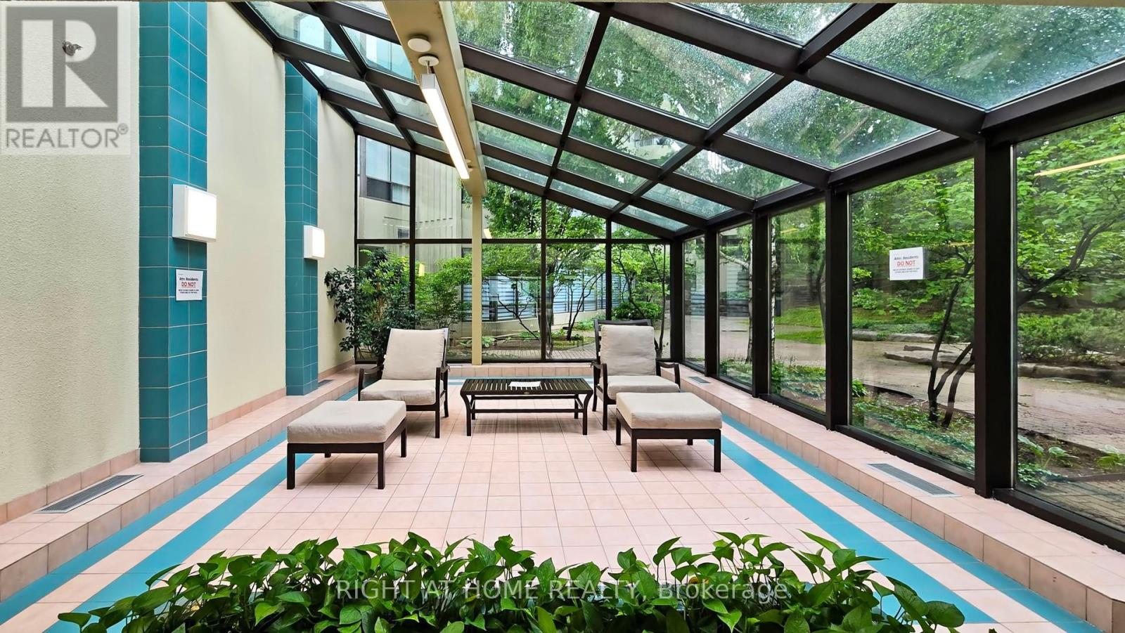 2206 - 22 Hanover Road, Brampton, Ontario  L6S 5K7 - Photo 35 - W12483458