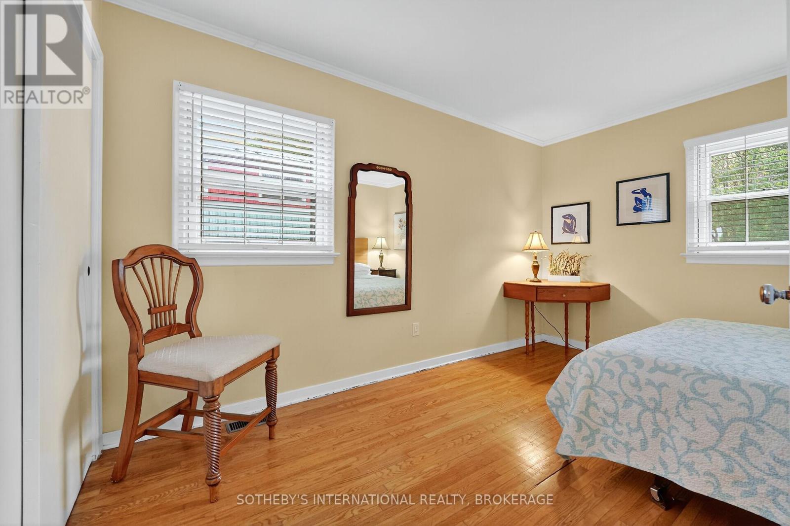 54 Platoff Street, Niagara-On-The-Lake, Ontario  L0S 1J0 - Photo 12 - X12485076