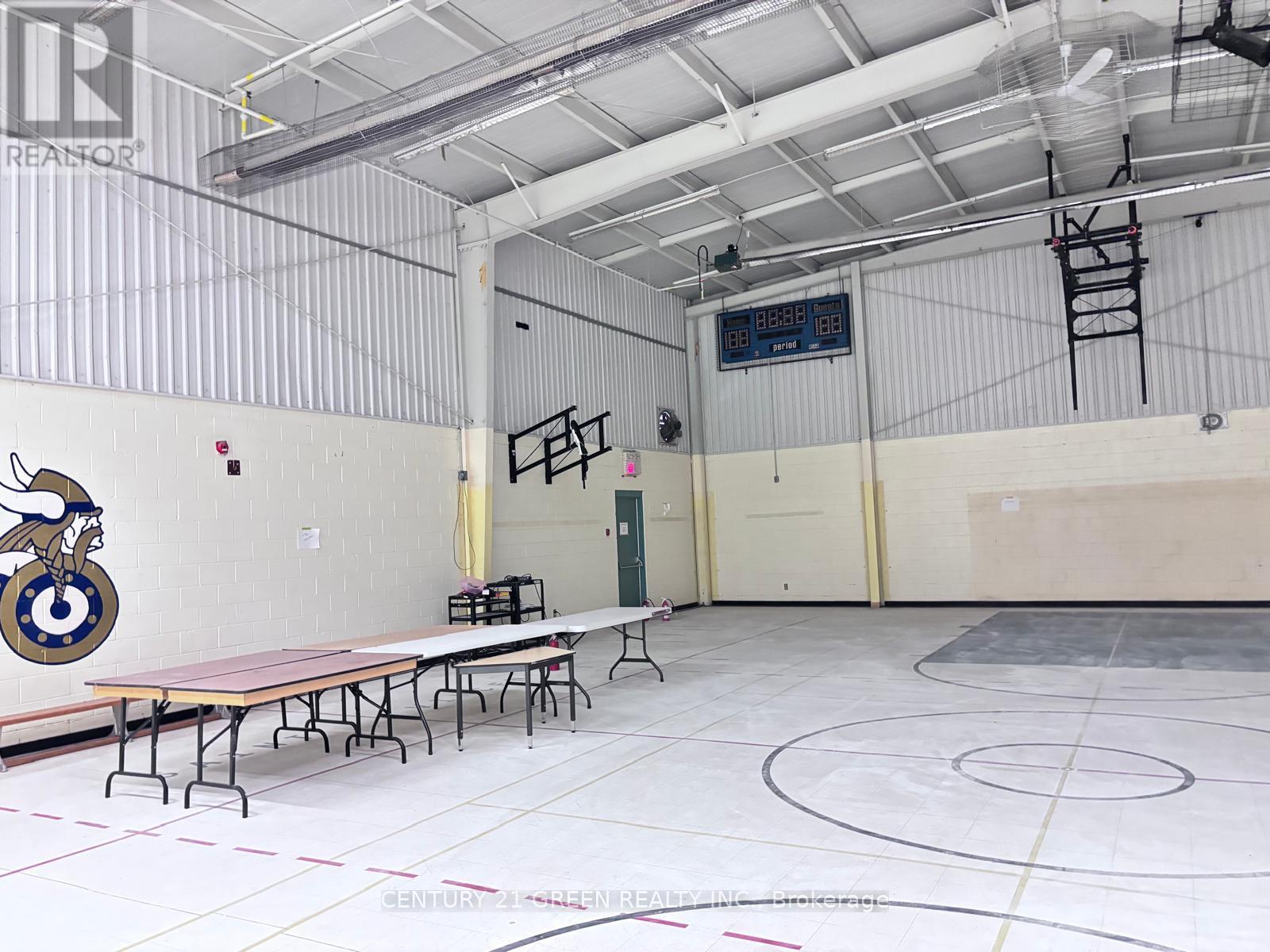 9399 Mcnaughton Line E, Chatham-Kent, Ontario N7M 5J7 - Photo 6 - X12450395