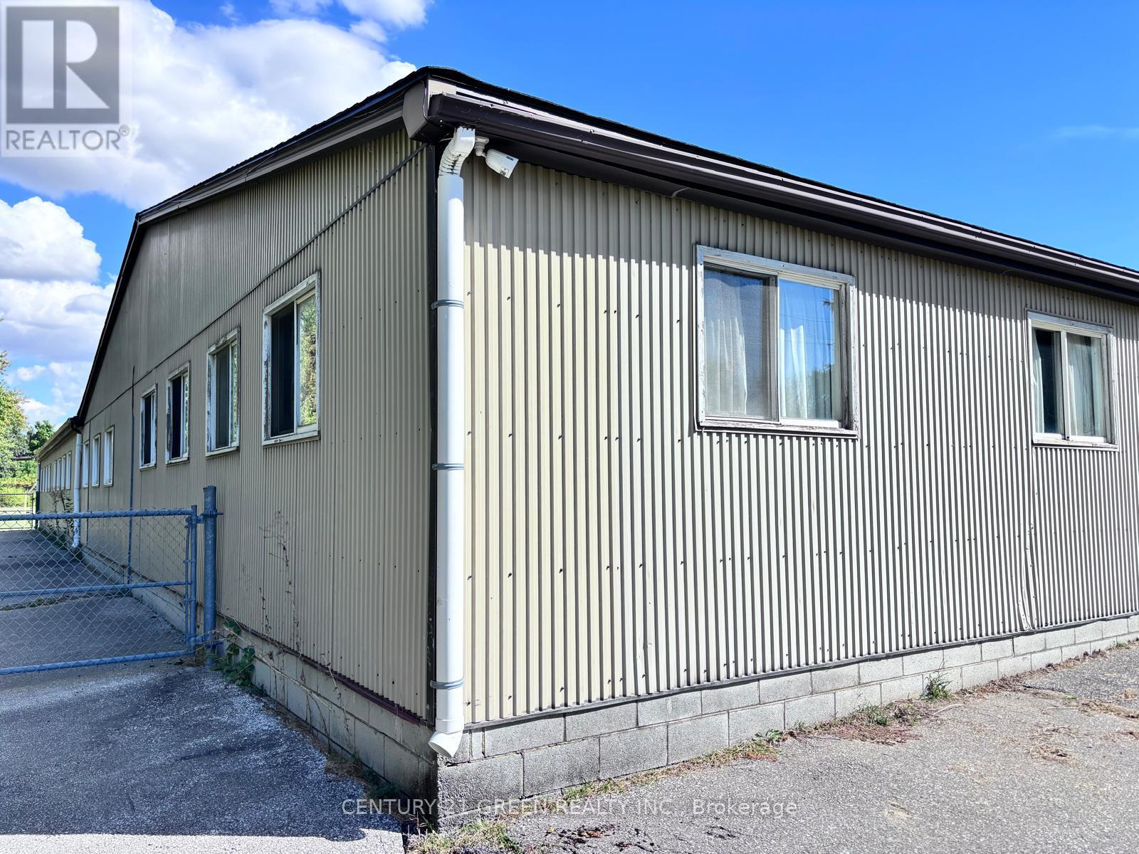 9399 Mcnaughton Line E, Chatham-Kent, Ontario N7M 5J7 - Photo 4 - X12450395