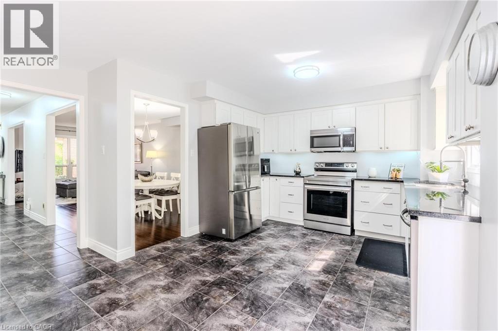 1237 Blackburn Drive, Oakville, Ontario  L6M 2W5 - Photo 11 - 40771721