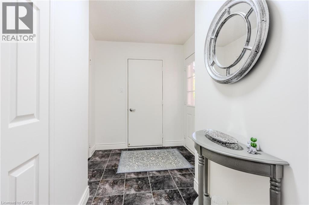 1237 Blackburn Drive, Oakville, Ontario  L6M 2W5 - Photo 3 - 40771721