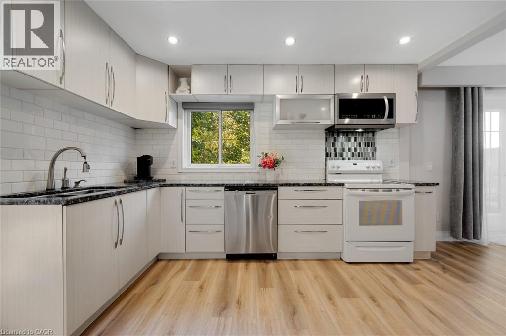 49 Bergey Street, Cambridge, Ontario  N3C 1P7 - Photo 13 - 40778956