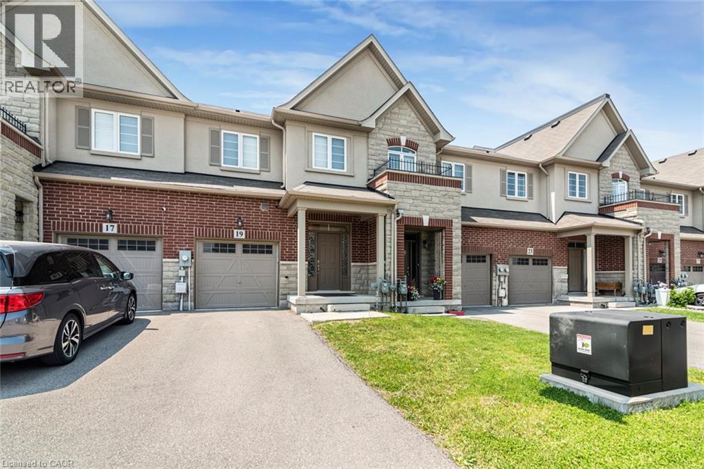 19 Bradbury Road, Stoney Creek, Ontario  L8J 0L1 - Photo 4 - 40782357