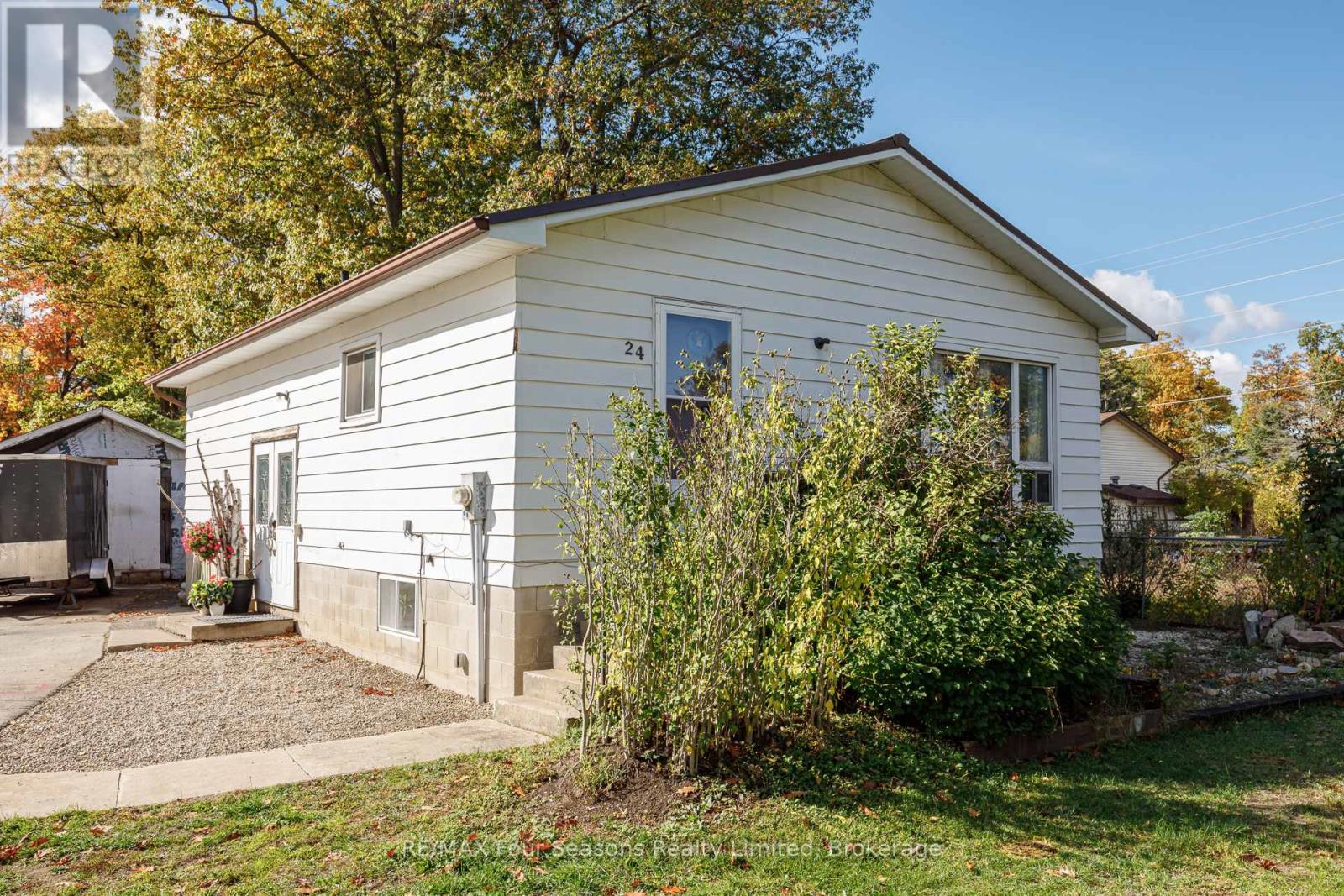 24 Indianola Crescent, Wasaga Beach, Ontario  L9Z 2W3 - Photo 25 - S12482347