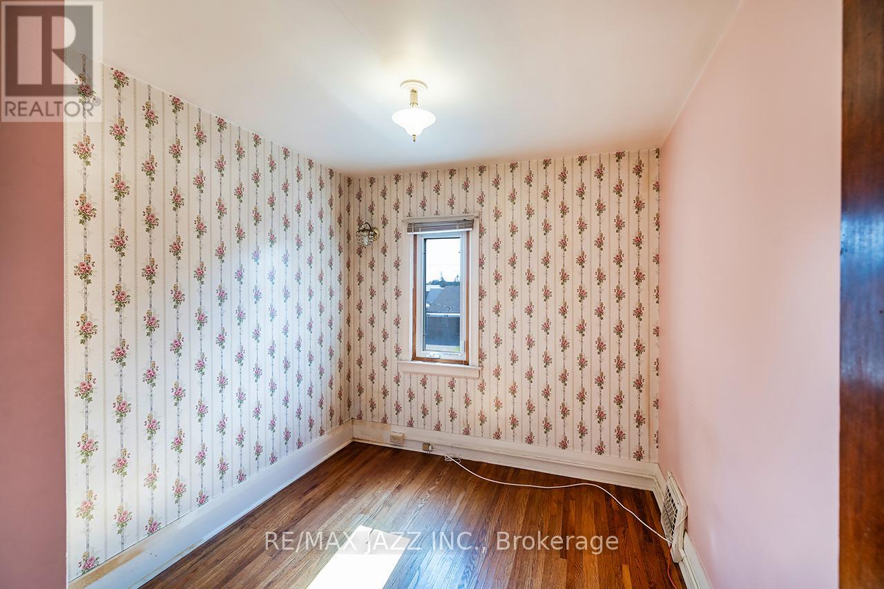 30 Thomas Street, Oshawa, Ontario  L1H 3W5 - Photo 16 - E12409933