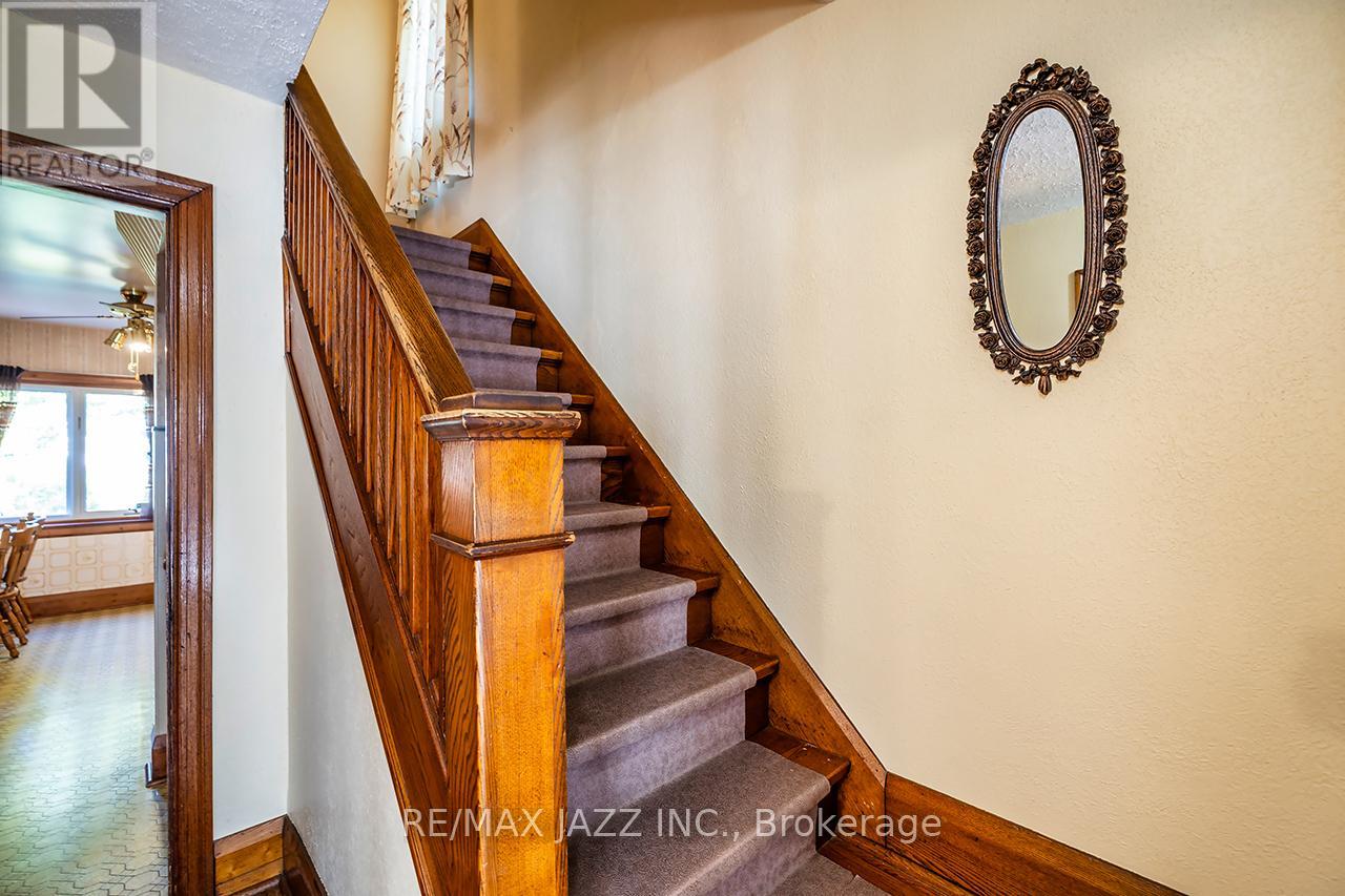 30 Thomas Street, Oshawa, Ontario  L1H 3W5 - Photo 11 - E12409933