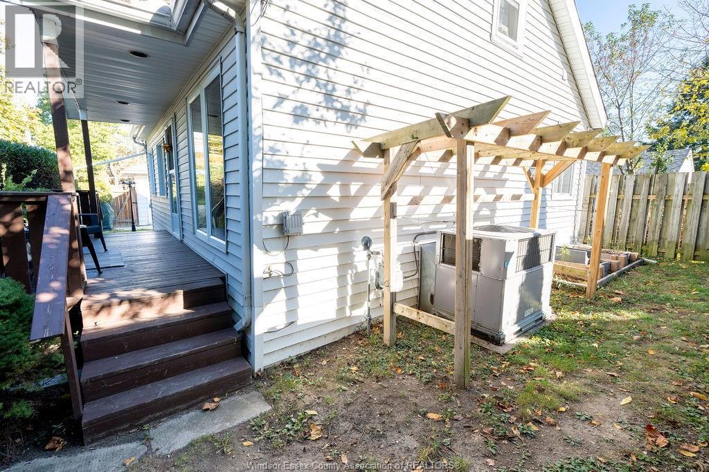 1701 Cadillac, Windsor, Ontario  N8Y 2V7 - Photo 2 - 25027176