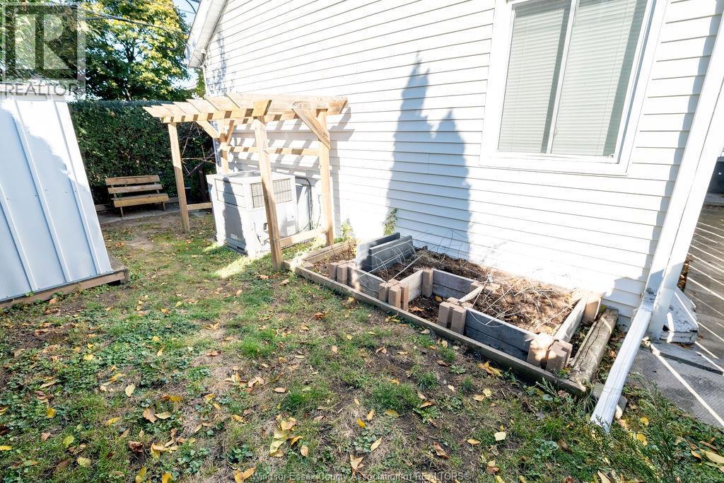 1701 Cadillac, Windsor, Ontario  N8Y 2V7 - Photo 24 - 25027176