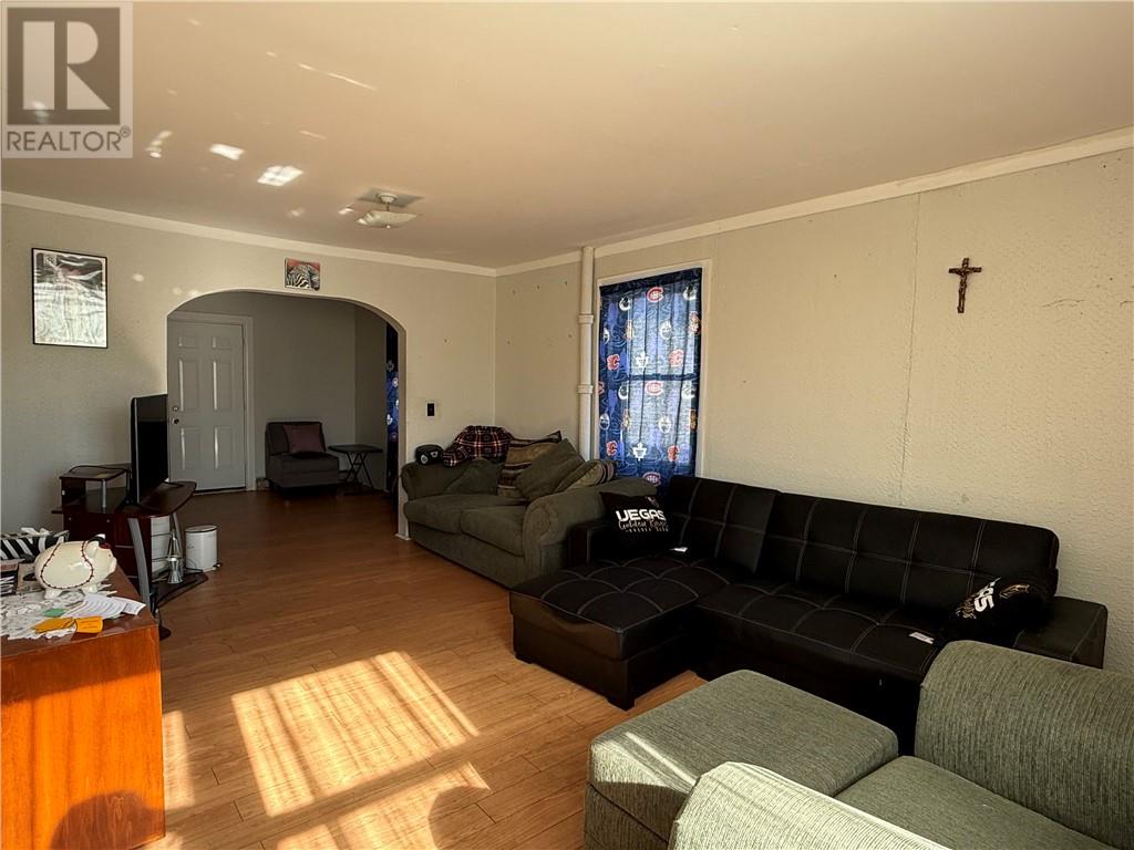 464 Mckim, Sudbury, Ontario P3C 2L6 - Photo 4 - 2125074