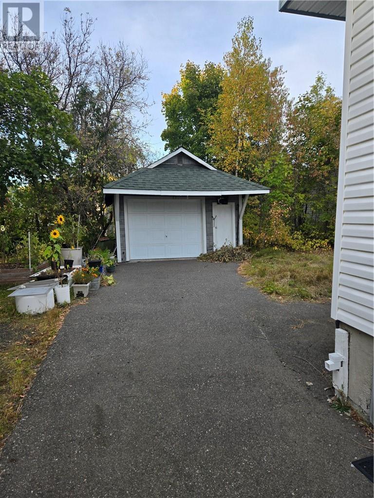 464 Mckim, Sudbury, Ontario P3C 2L6 - Photo 3 - 2125074