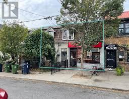 10 CLINTON STREET, Toronto, Ontario