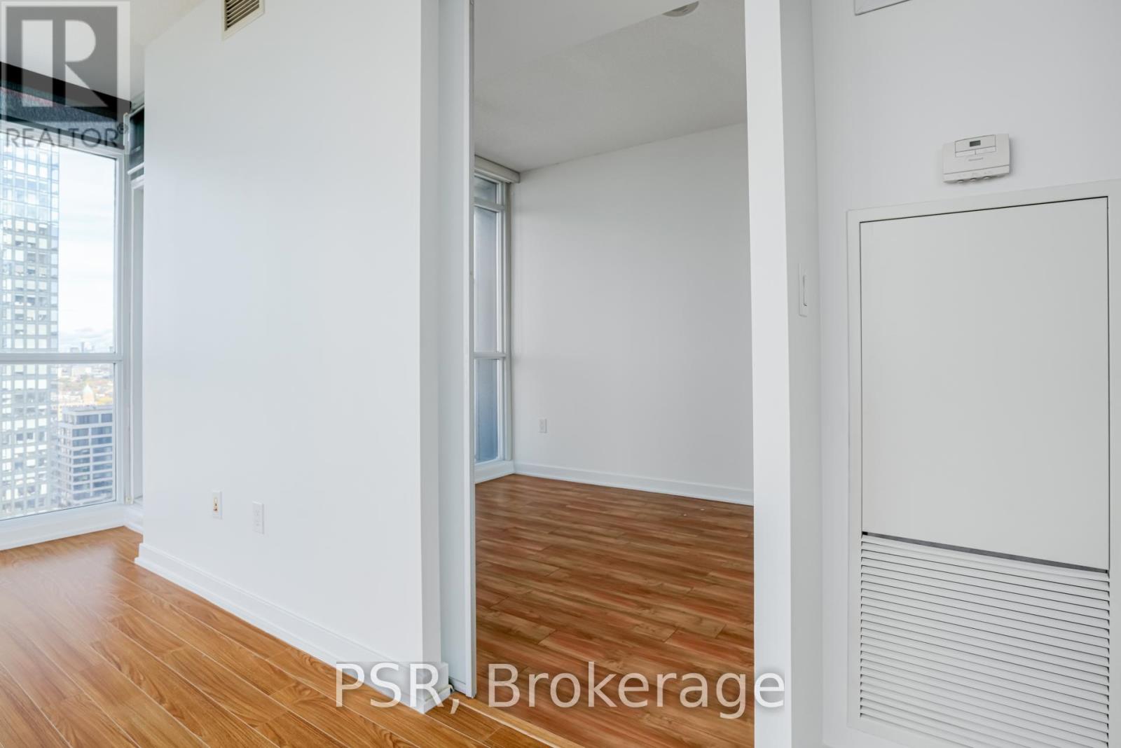 3207 - 25 Capreol Court, Toronto, Ontario  M5V 3Z7 - Photo 10 - C12485095