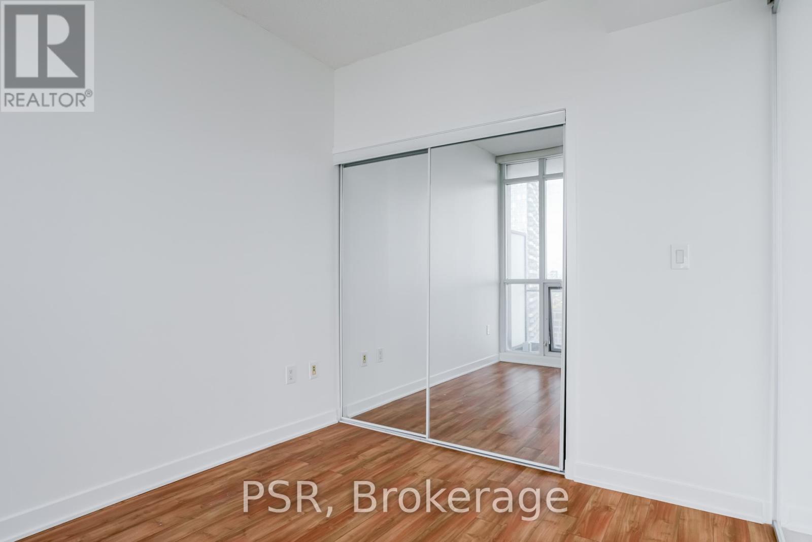 3207 - 25 Capreol Court, Toronto, Ontario  M5V 3Z7 - Photo 12 - C12485095