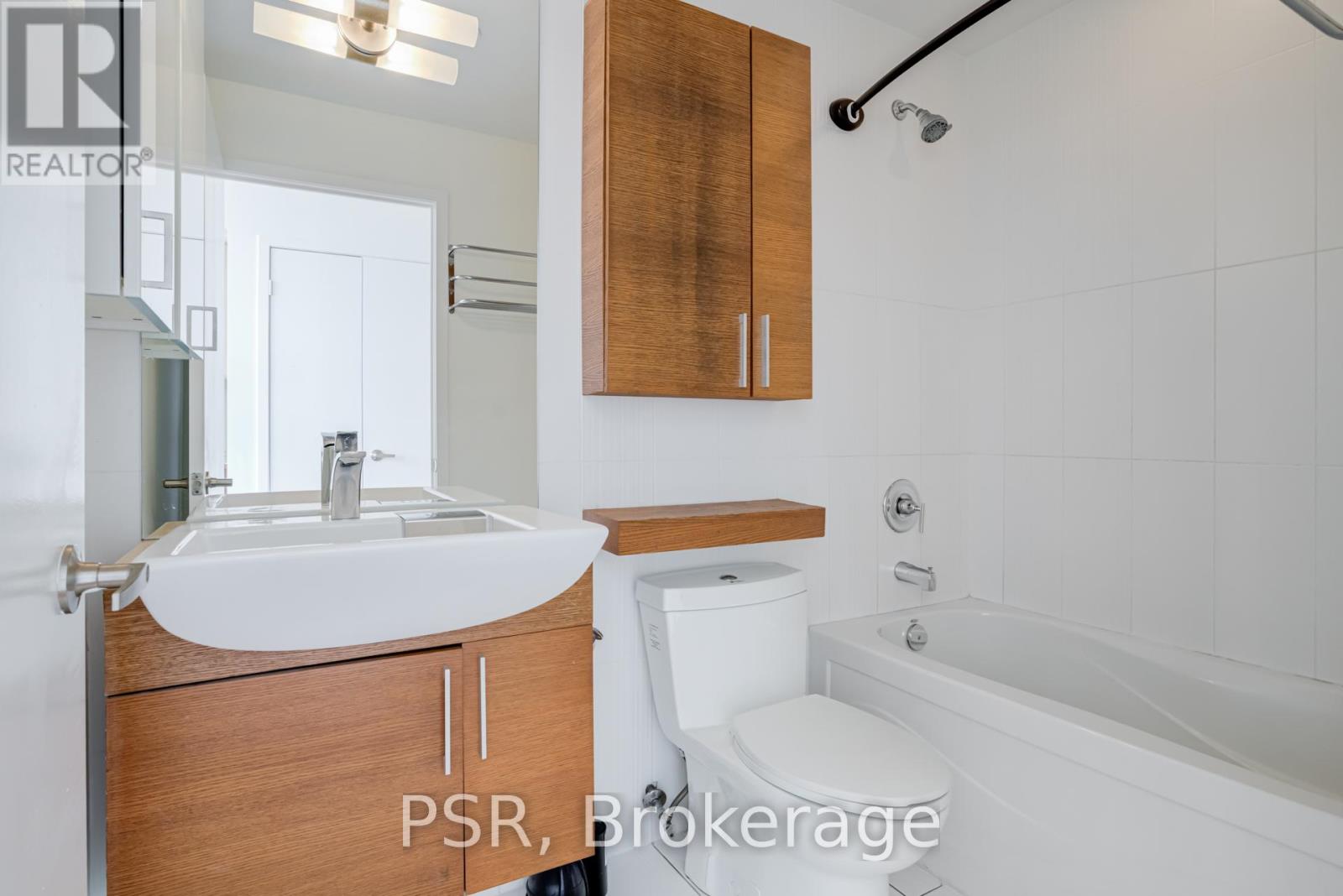 3207 - 25 Capreol Court, Toronto, Ontario  M5V 3Z7 - Photo 13 - C12485095