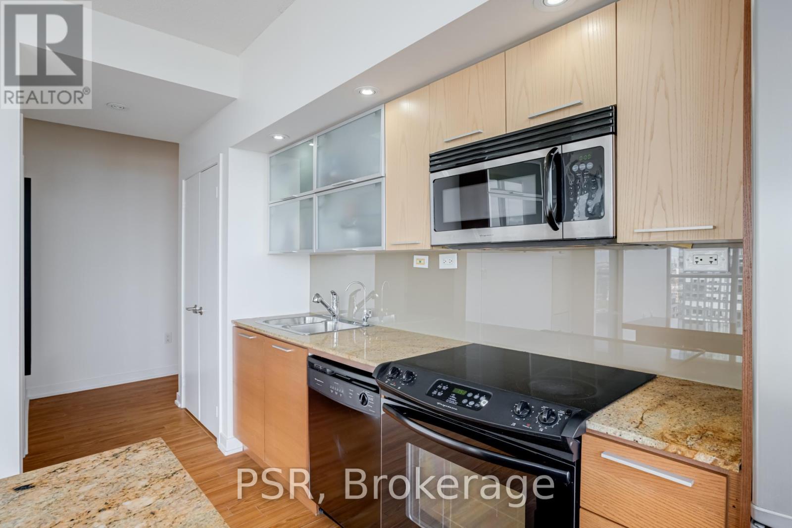 3207 - 25 Capreol Court, Toronto, Ontario  M5V 3Z7 - Photo 4 - C12485095