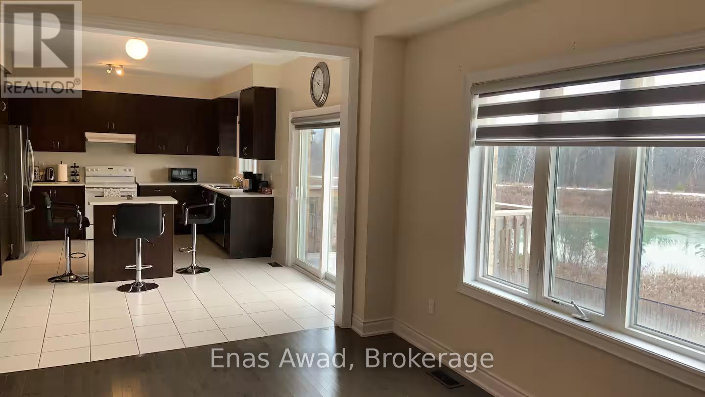 1345 Bardeau Street, Innisfil, Ontario  L0L 1W0 - Photo 12 - N12468912