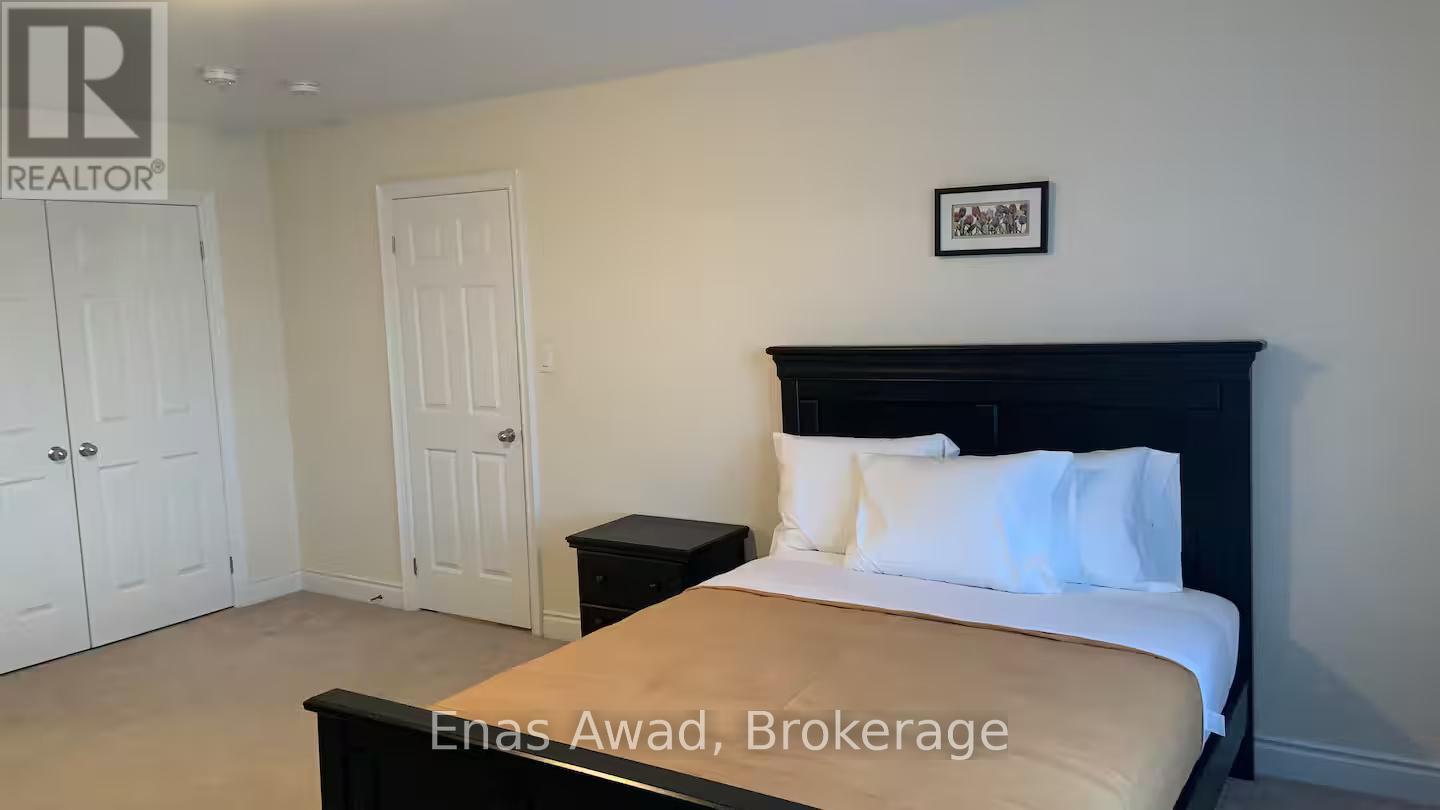 1345 Bardeau Street, Innisfil, Ontario  L0L 1W0 - Photo 31 - N12468912