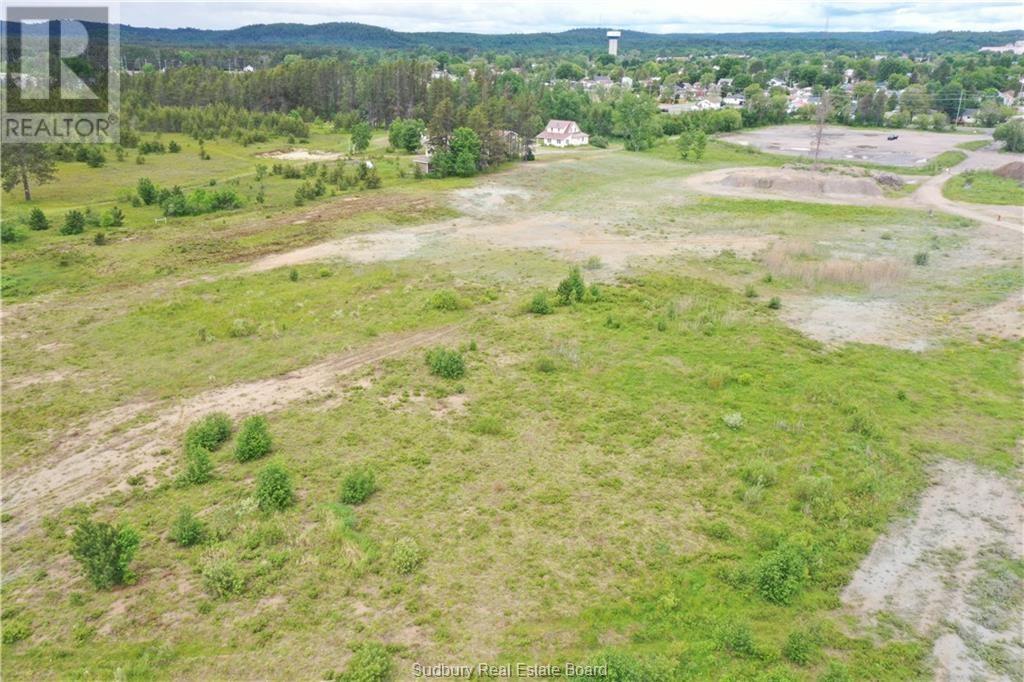 375 Queensway Avenue, Espanola, Ontario  P3E 1L7 - Photo 4 - 2125383