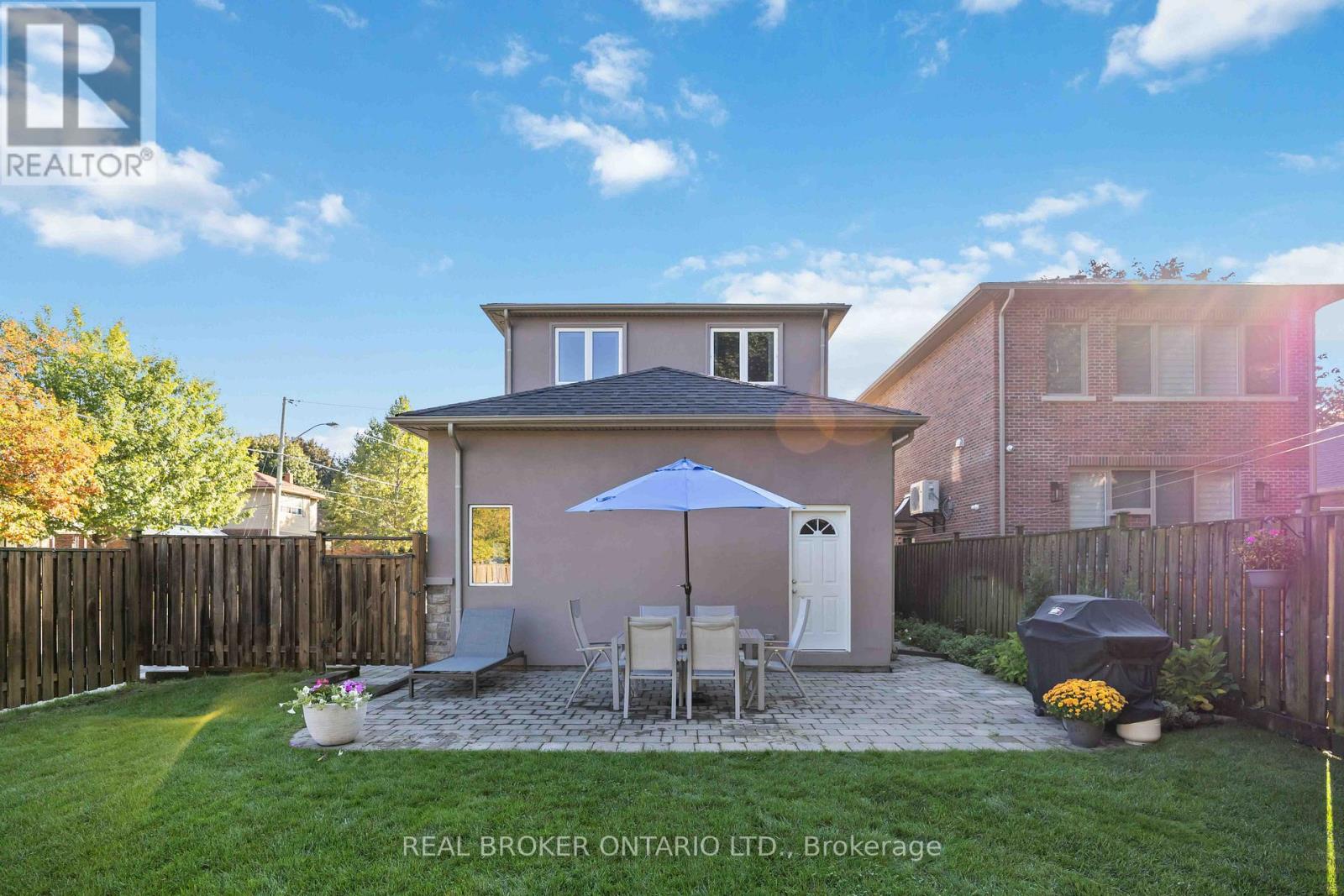 122 Cedarcrest Boulevard, Toronto, Ontario  M4B 2P3 - Photo 26 - E12485082