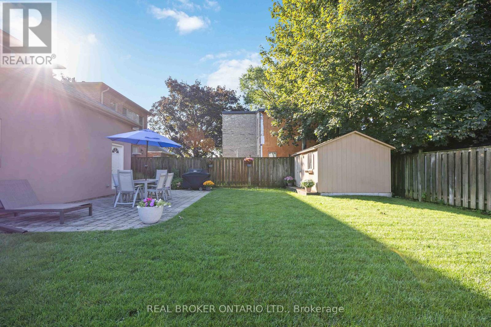 122 Cedarcrest Boulevard, Toronto, Ontario  M4B 2P3 - Photo 28 - E12485082