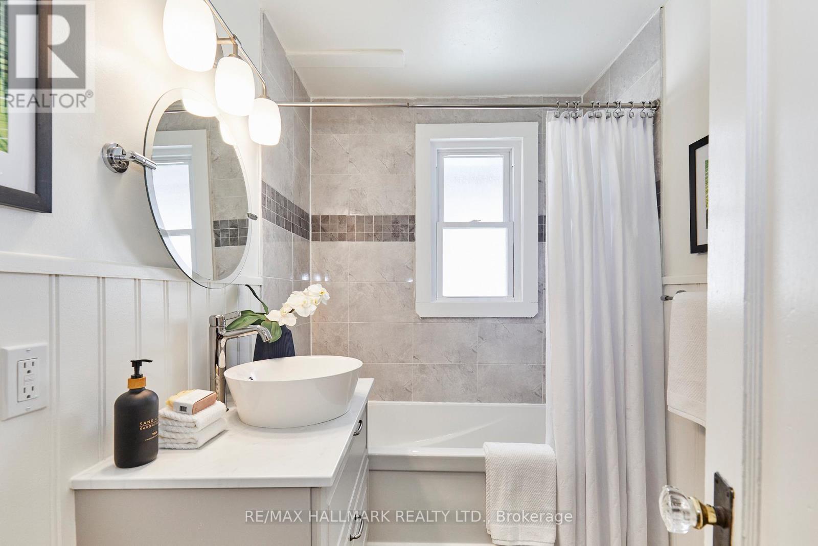 397 Sammon Avenue, Toronto, Ontario  M4J 2A9 - Photo 25 - E12485098