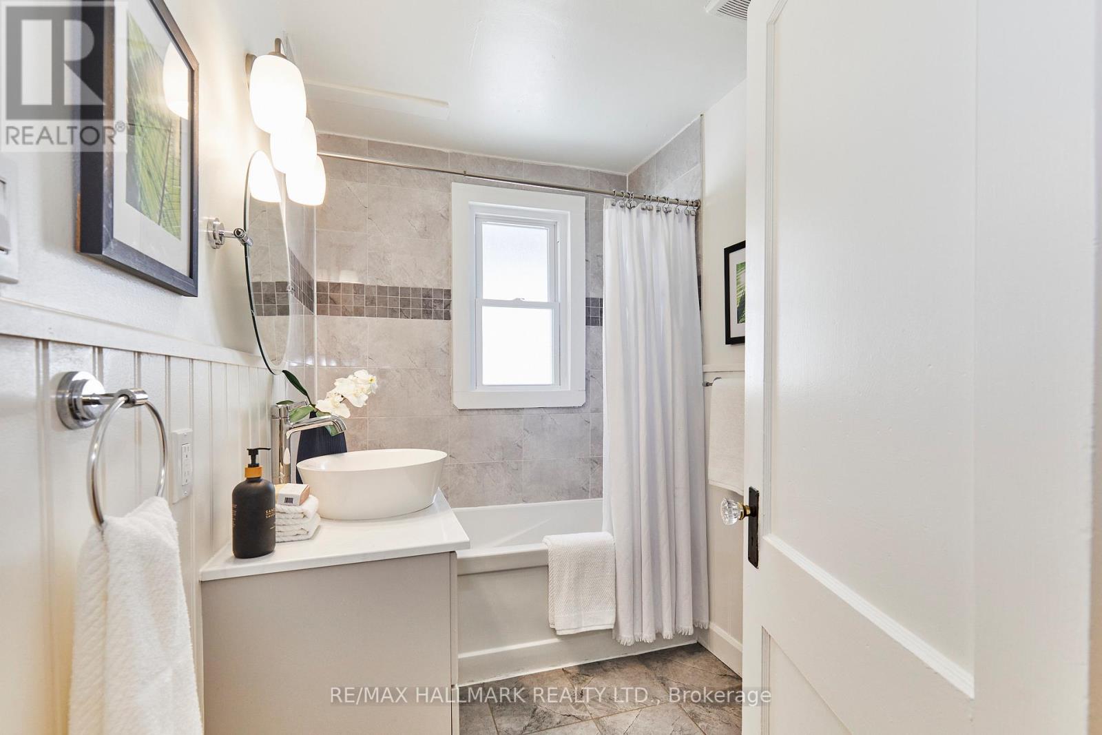 397 Sammon Avenue, Toronto, Ontario  M4J 2A9 - Photo 26 - E12485098