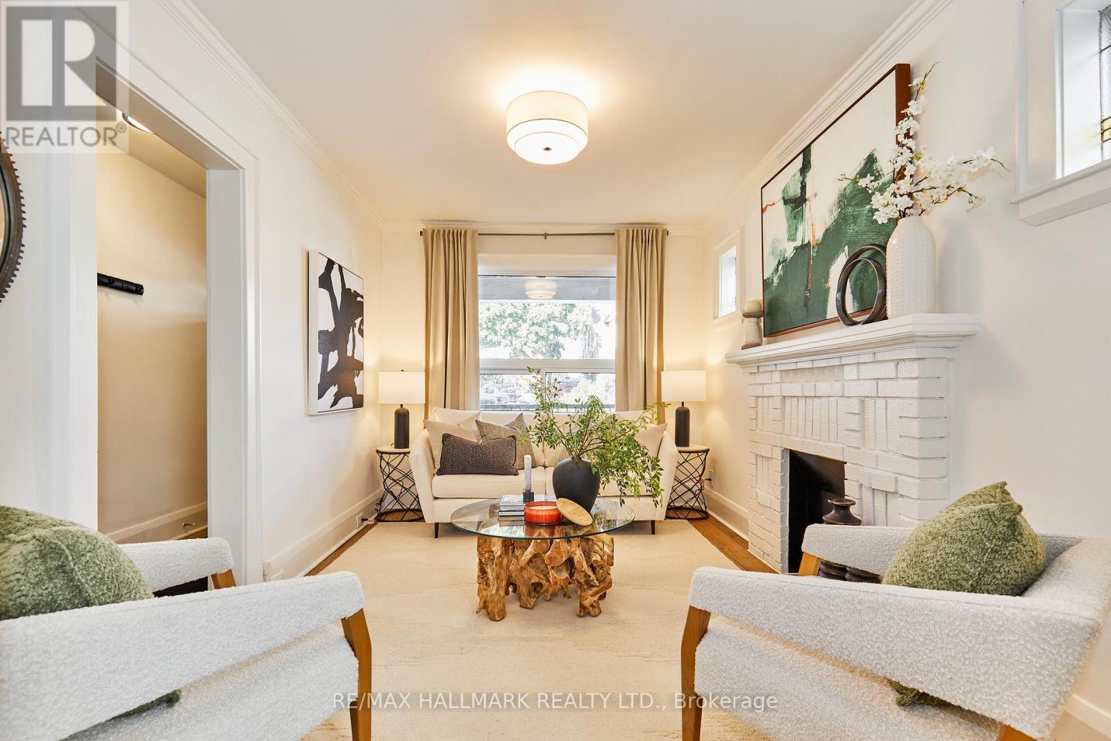 397 Sammon Avenue, Toronto, Ontario  M4J 2A9 - Photo 5 - E12485098