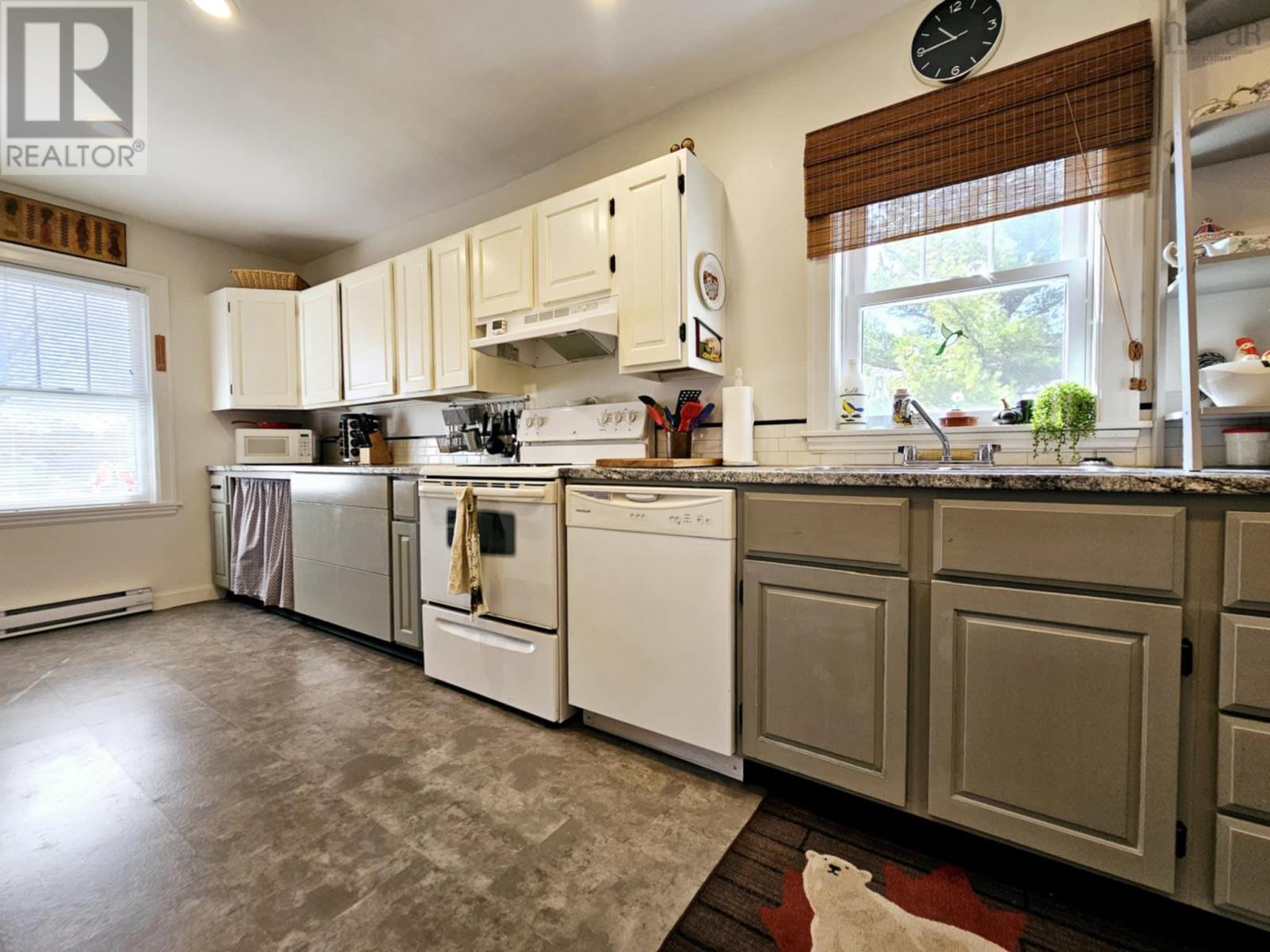 144 Pleasant Street, Stellarton, Nova Scotia  B0K 1S0 - Photo 13 - 202525919