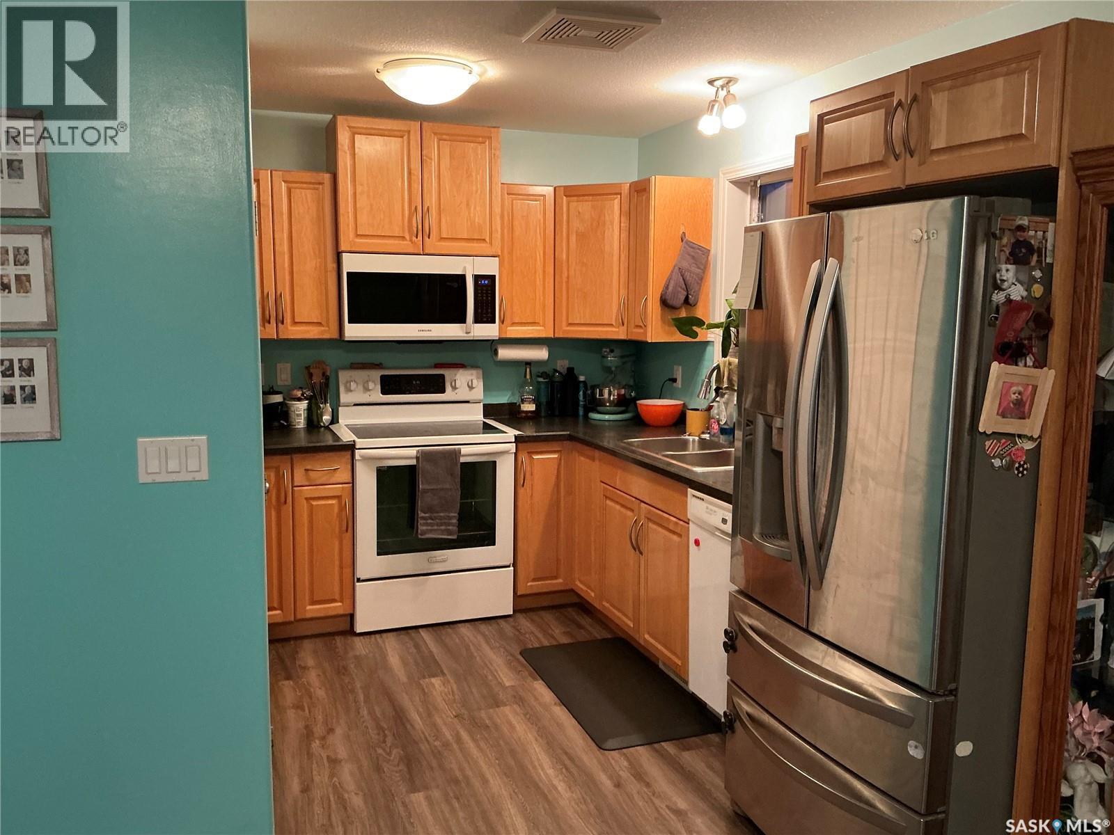 24 200 Hiebert Crescent, Martensville, Saskatchewan  S0K 2T2 - Photo 4 - SK021851