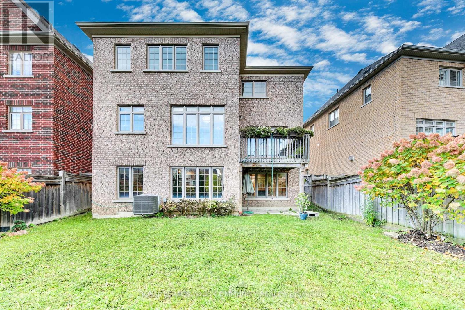 112 Allison Ann Way, Vaughan, Ontario  L6A 0G7 - Photo 38 - N12483372