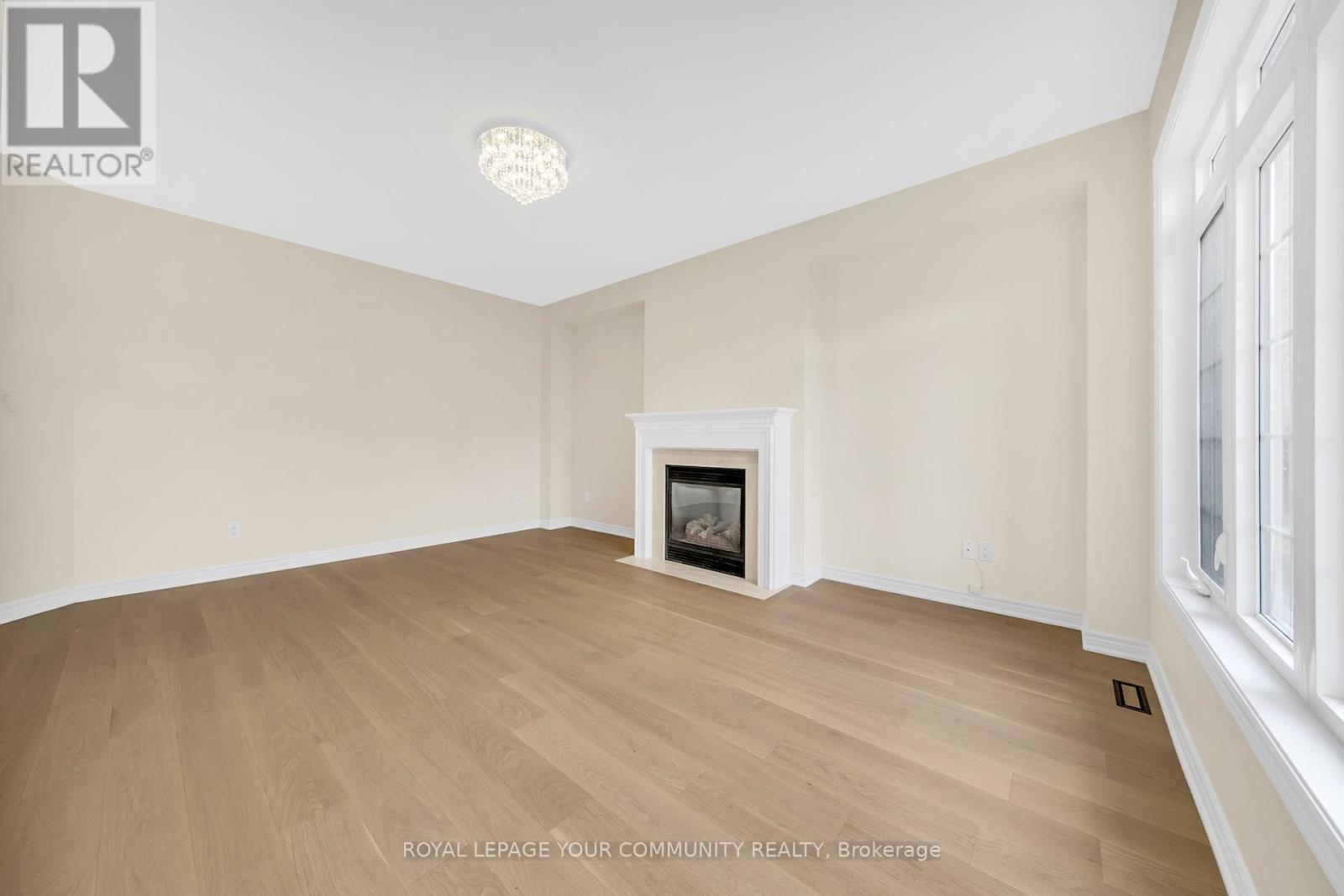 112 Allison Ann Way, Vaughan, Ontario  L6A 0G7 - Photo 10 - N12483372