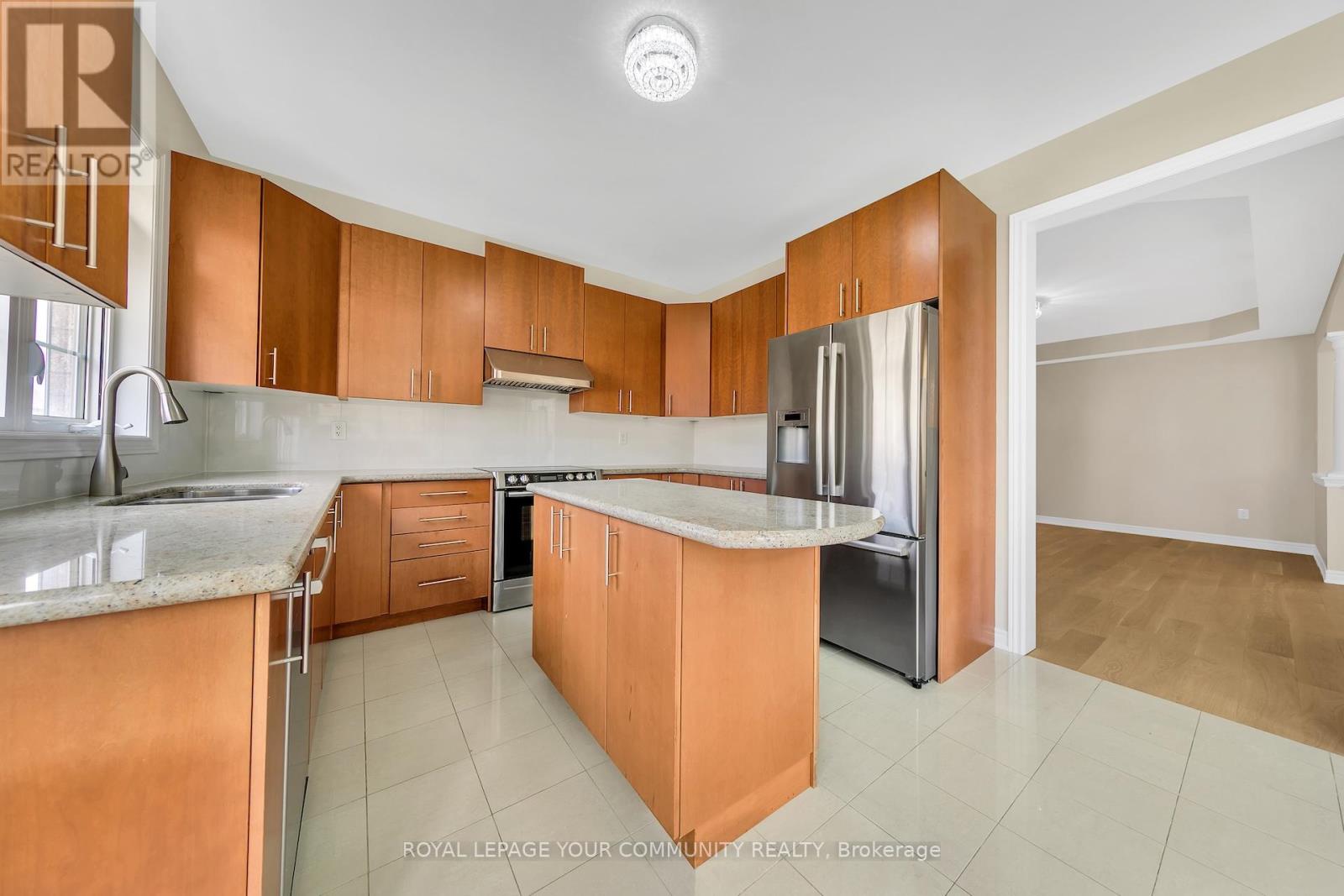 112 Allison Ann Way, Vaughan, Ontario  L6A 0G7 - Photo 14 - N12483372