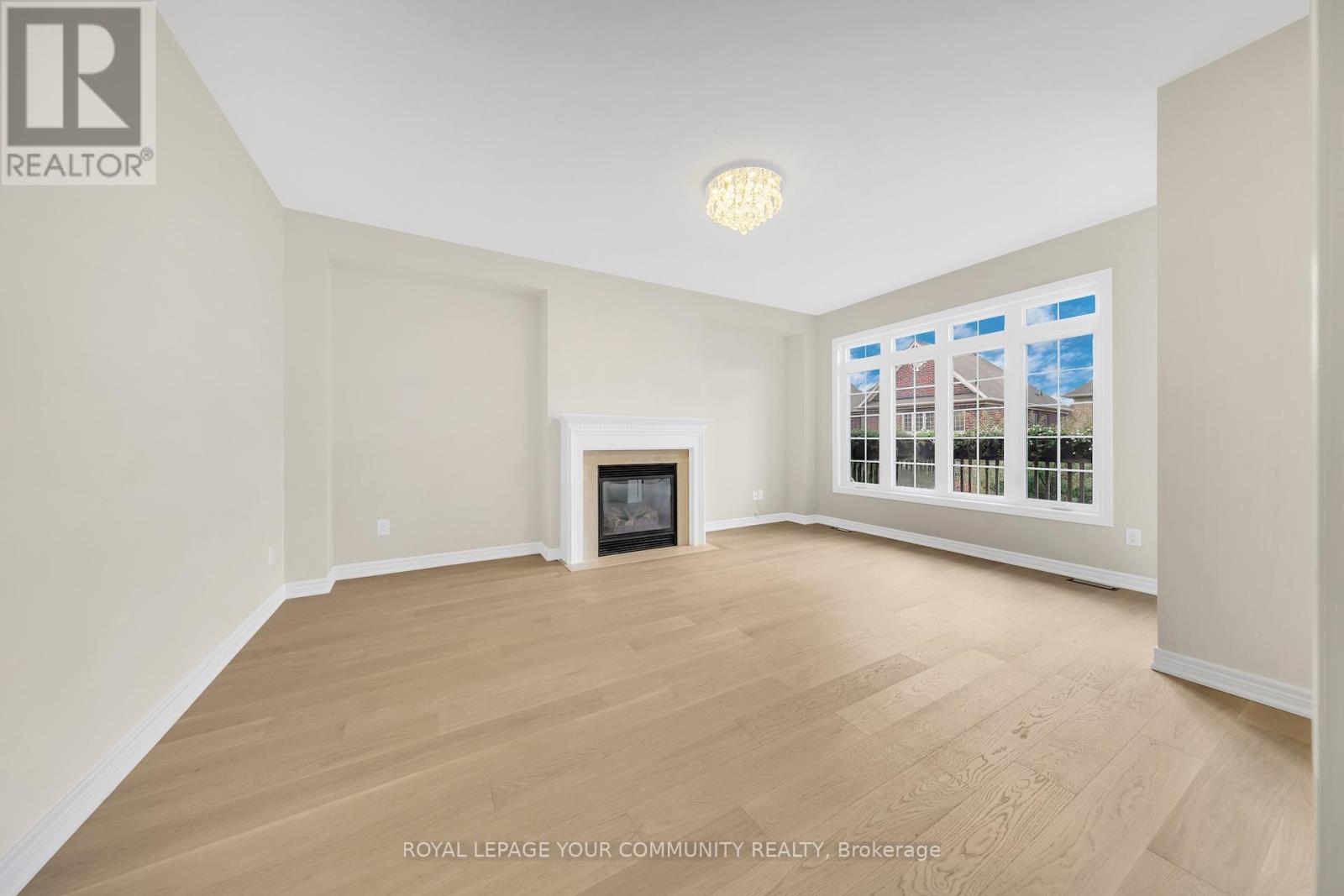 112 Allison Ann Way, Vaughan, Ontario  L6A 0G7 - Photo 9 - N12483372