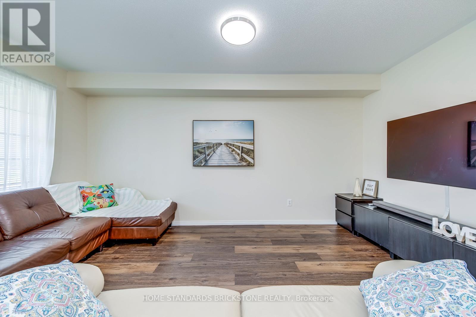 36 Trevino Circle, Barrie, Ontario  L4M 6T9 - Photo 8 - S12485071