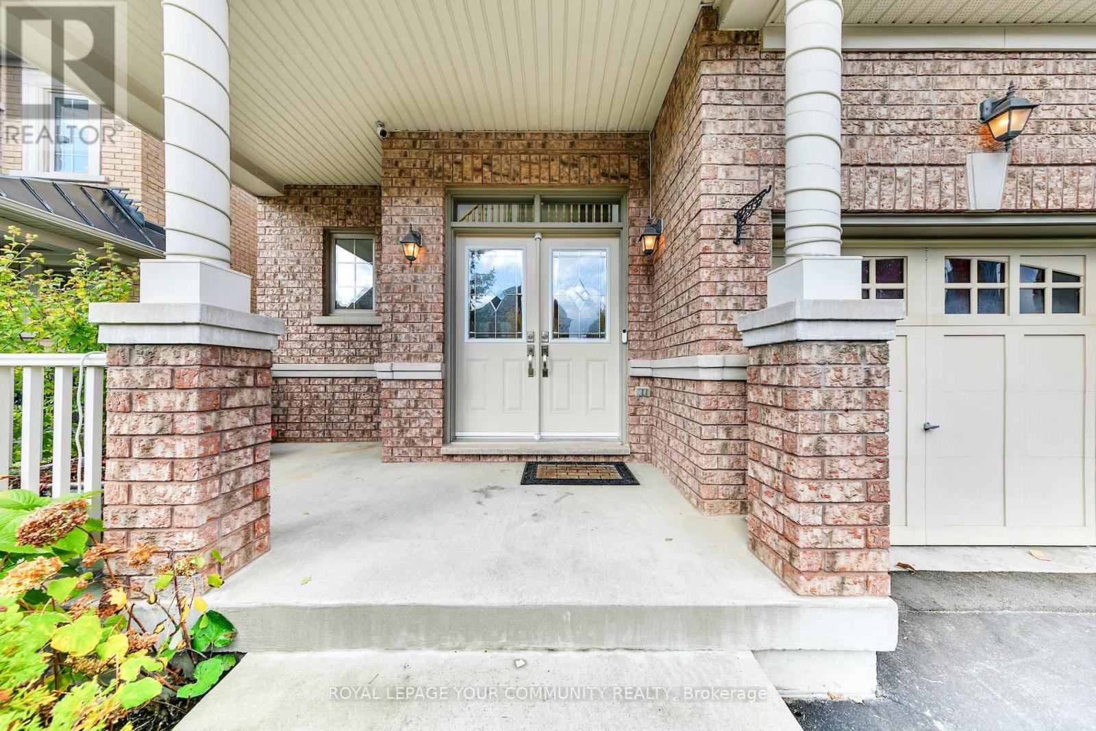 112 Allison Ann Way, Vaughan, Ontario  L6A 0G7 - Photo 3 - N12483372